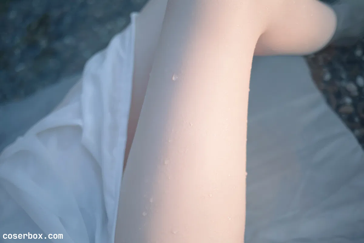 Sayafox NO.007 海滩随拍 [10P 105.51MB] - 1