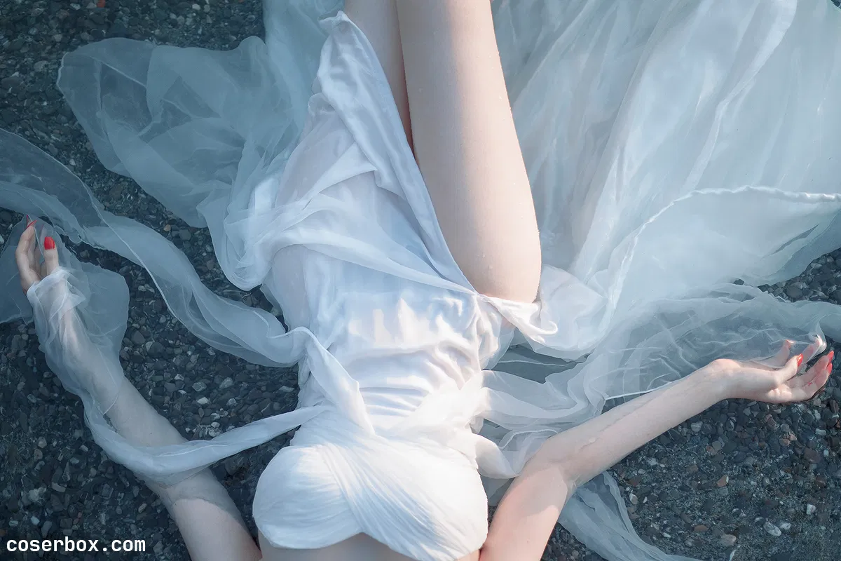 Sayafox NO.007 海滩随拍 [10P 105.51MB] - 2