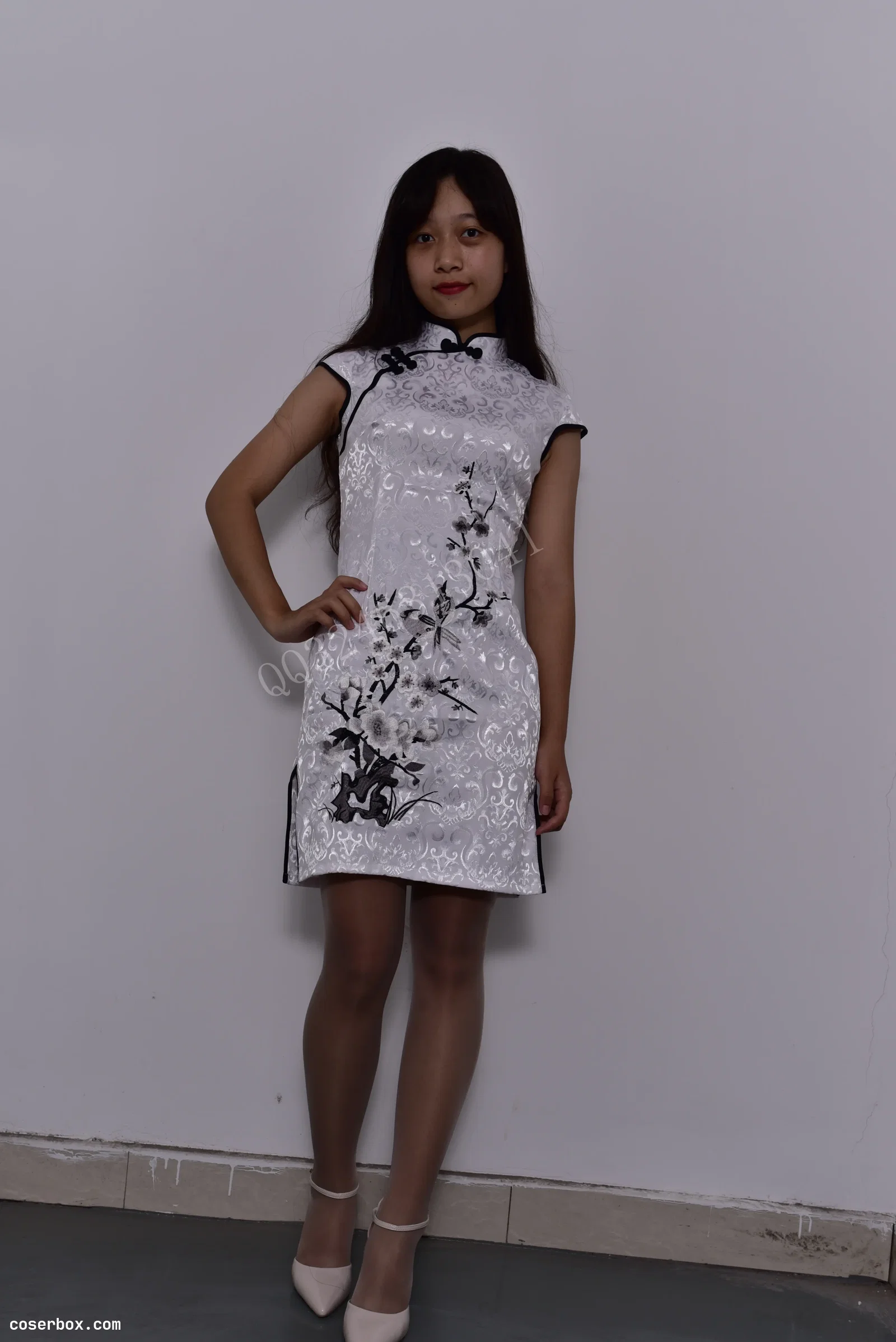 大生模拍 NO.183 师师 旗袍肉丝 [92P 372.01MB]