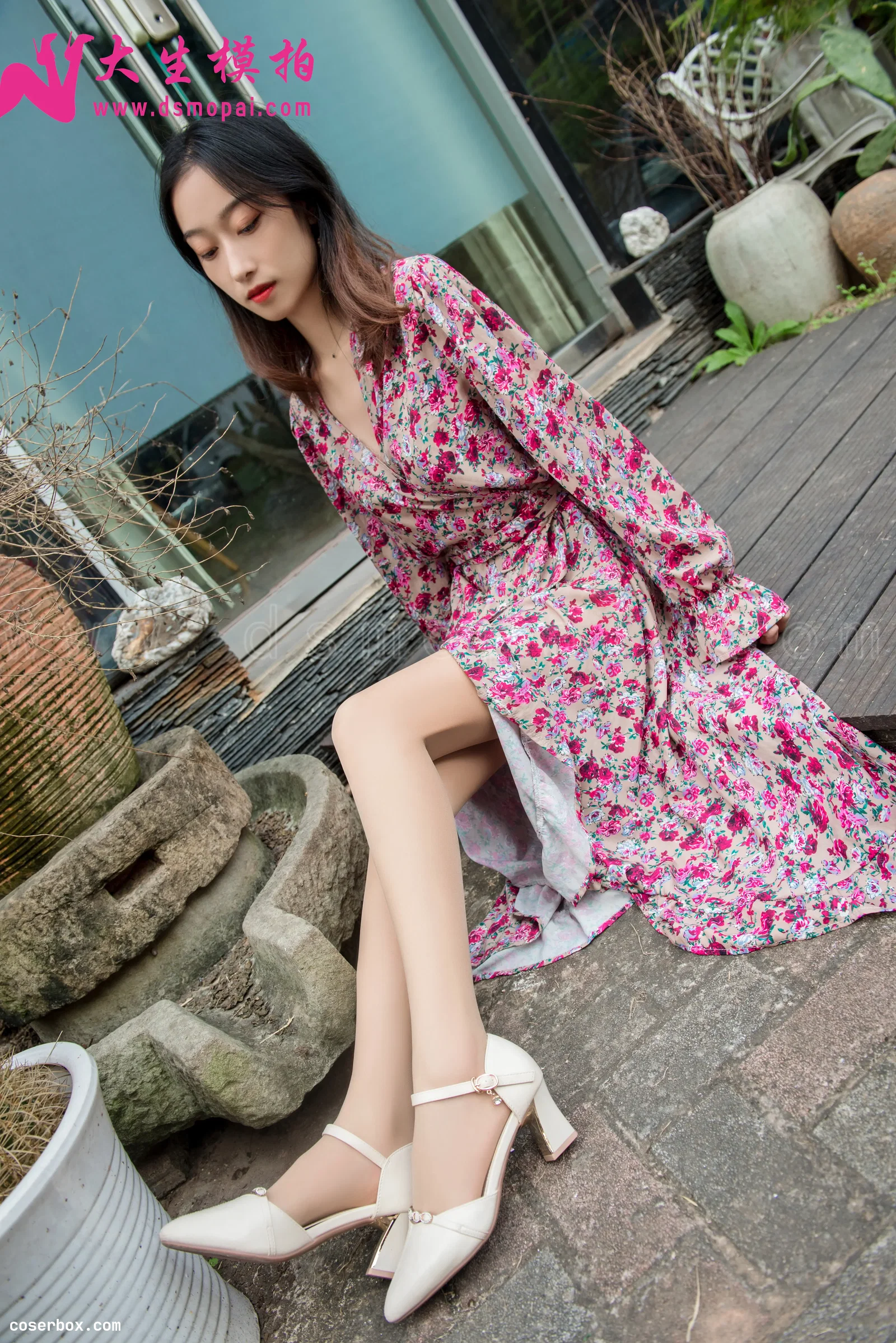 大生模拍 NO.216 美美 纤细玉腿 [43P 1V 675.76MB]