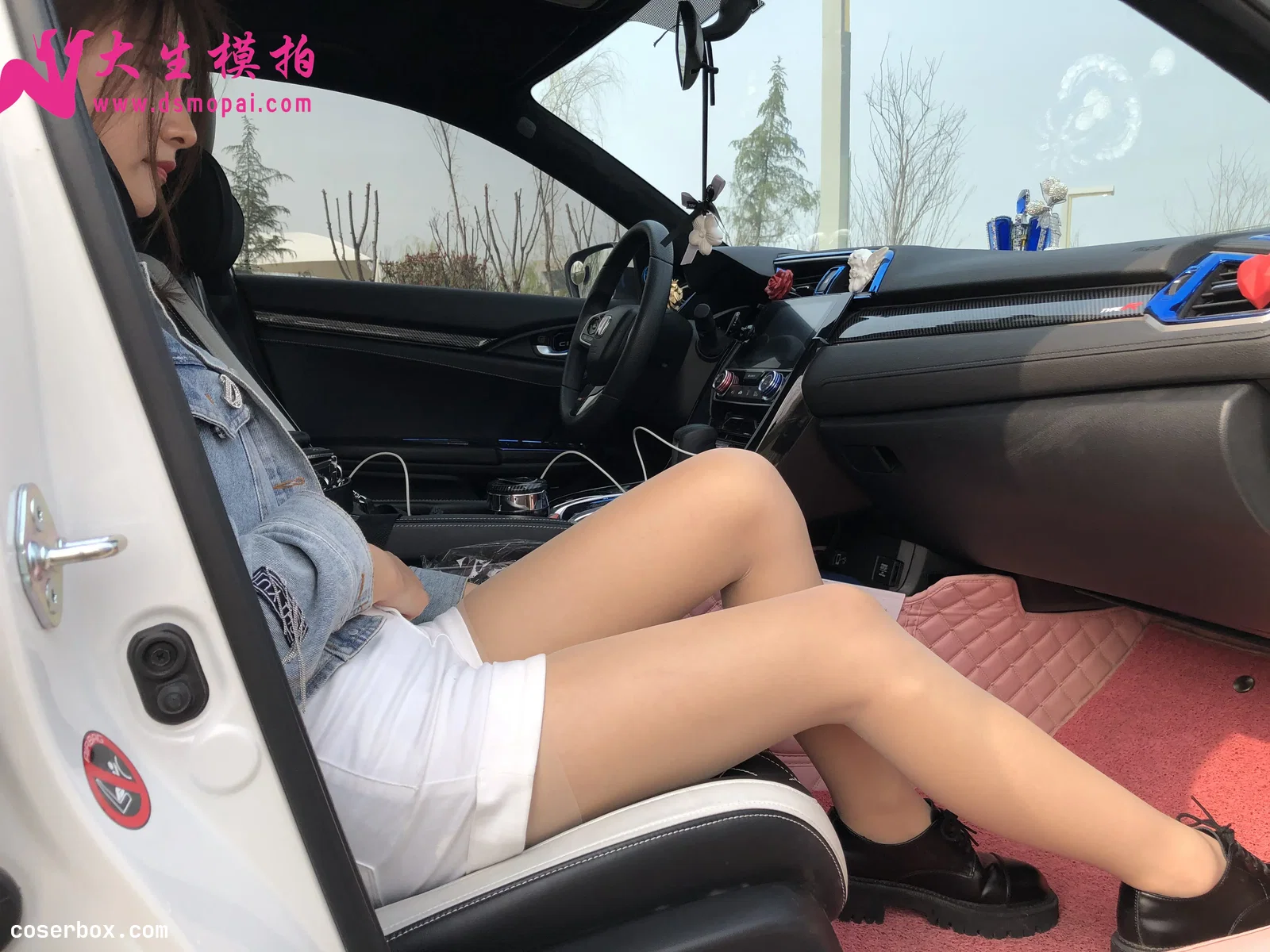 大生模拍 NO.250 粉丝投稿1-肉丝篇 [96P 1V 296.74MB]