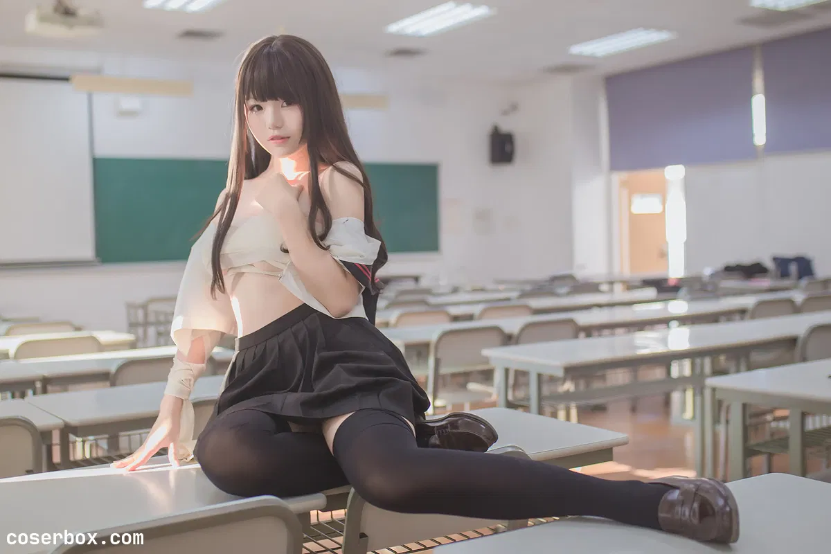 Yoko宅夏 NO.004 黑丝JK [41P 227.48MB] - 2