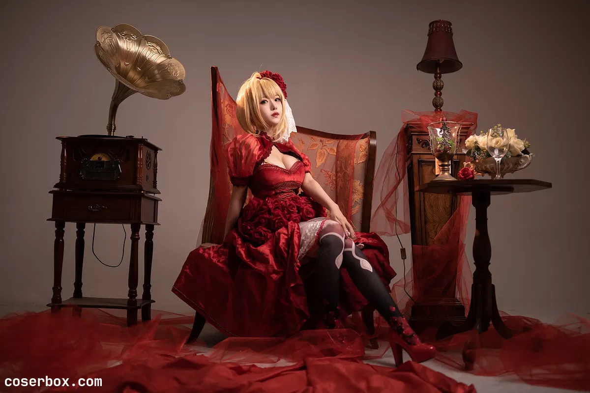 Shika小鹿鹿 NO.017 尼禄礼服 [15P 30.25MB] - 1