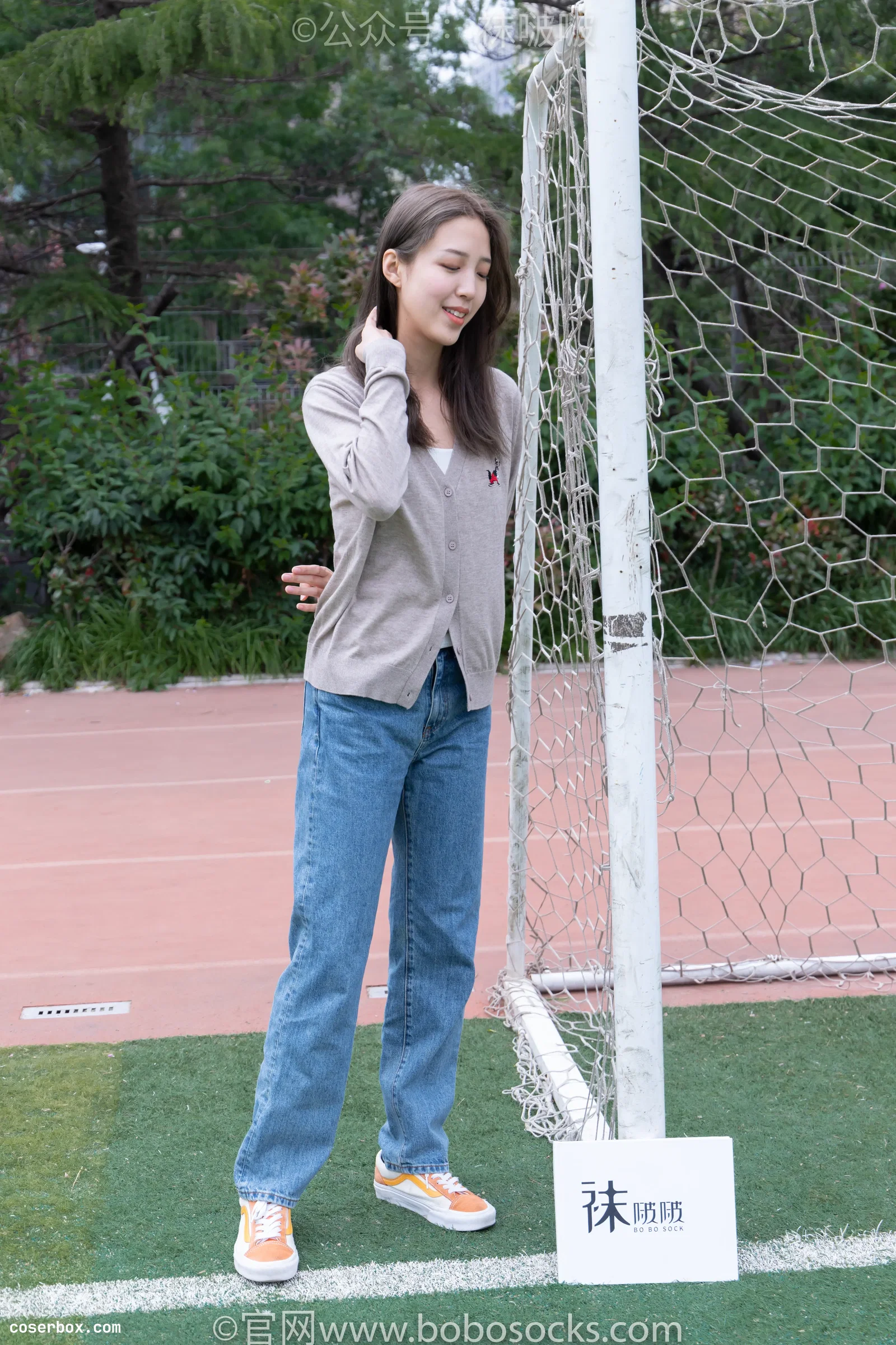 BoBoSocks袜啵啵 NO.004 泡芙-vans帆布鞋、白棉袜、裸足 [127P 1V 3.26GB]