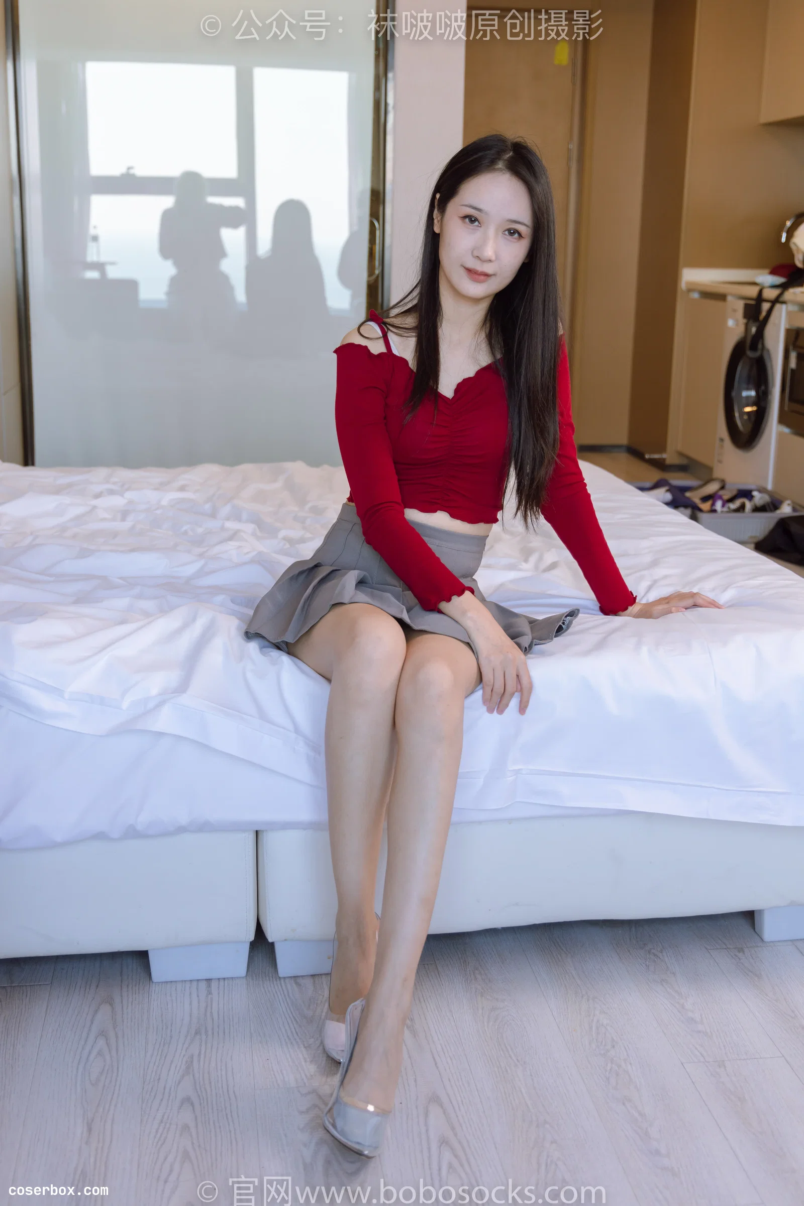 BoBoSocks袜啵啵 NO.190 小安-两双高跟鞋、两双船袜（鸳鸯色）、裸足 [160P 1V 6.92GB]