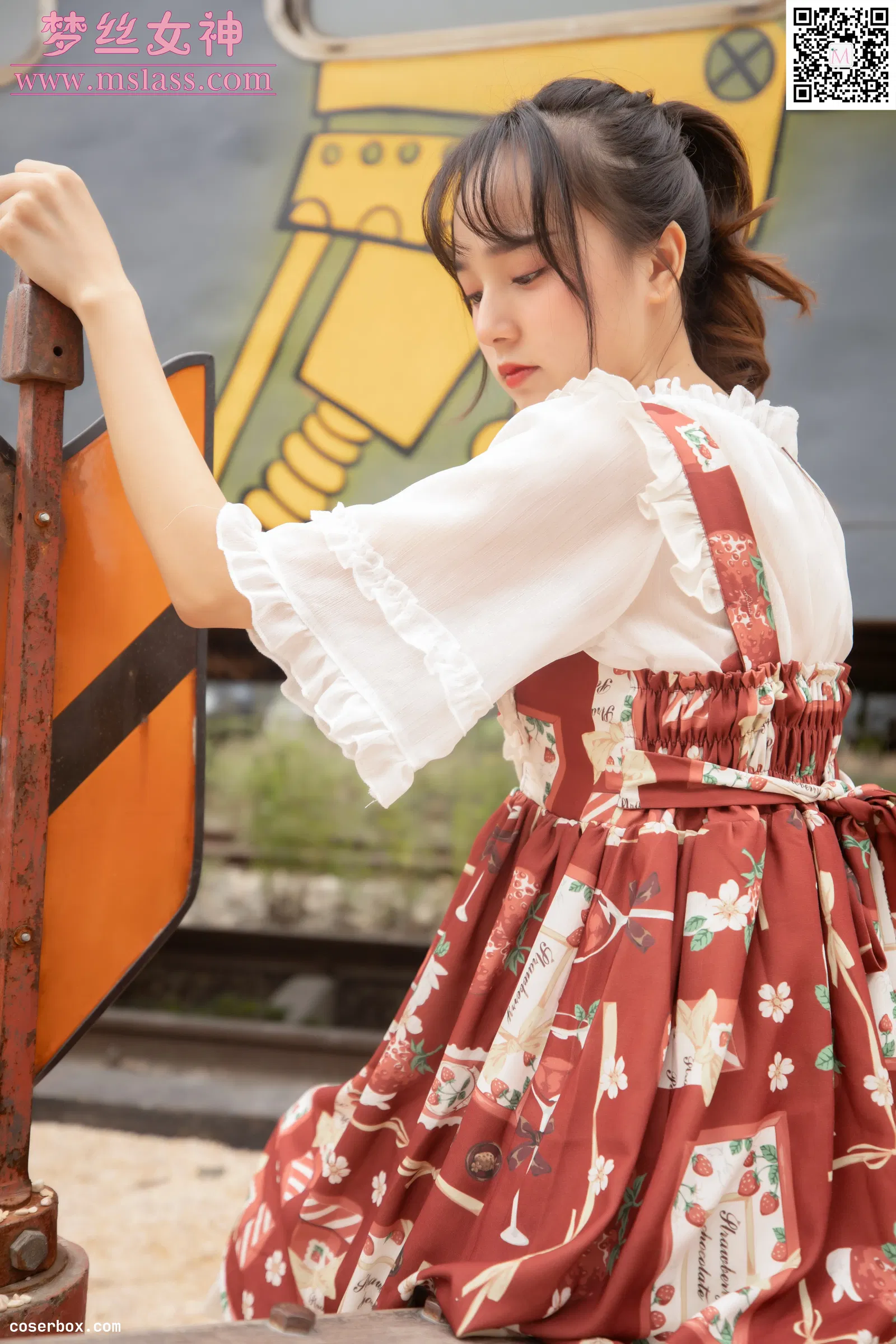 MSLASS梦丝女神 NO.068 玥玥 白丝洛丽塔 [71P 459.19MB]