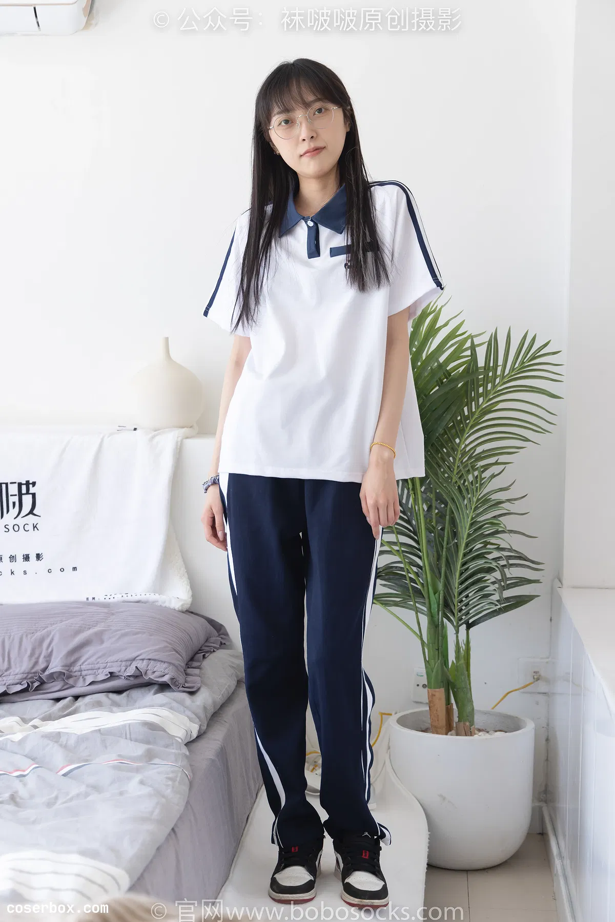 BoBoSocks袜啵啵 NO.207 稚予-aj板鞋、白棉袜、油亮白丝、校服裤里丝 [141P 1V 5.26GB] - 1
