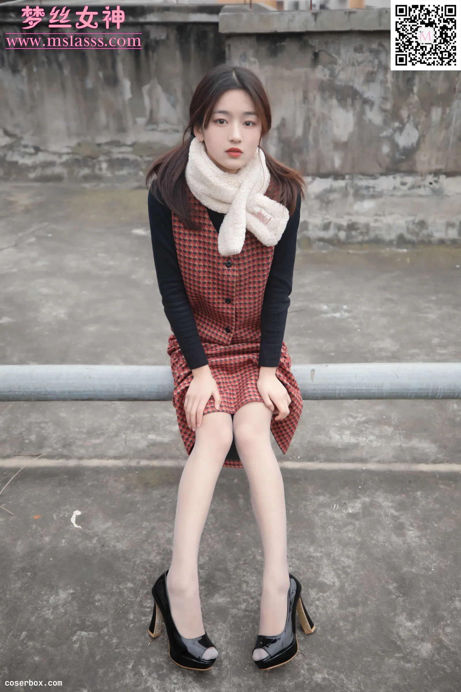 MSLASS梦丝女神 NO.095 璇璇5 天台少女 [57P 1V 932.81MB]