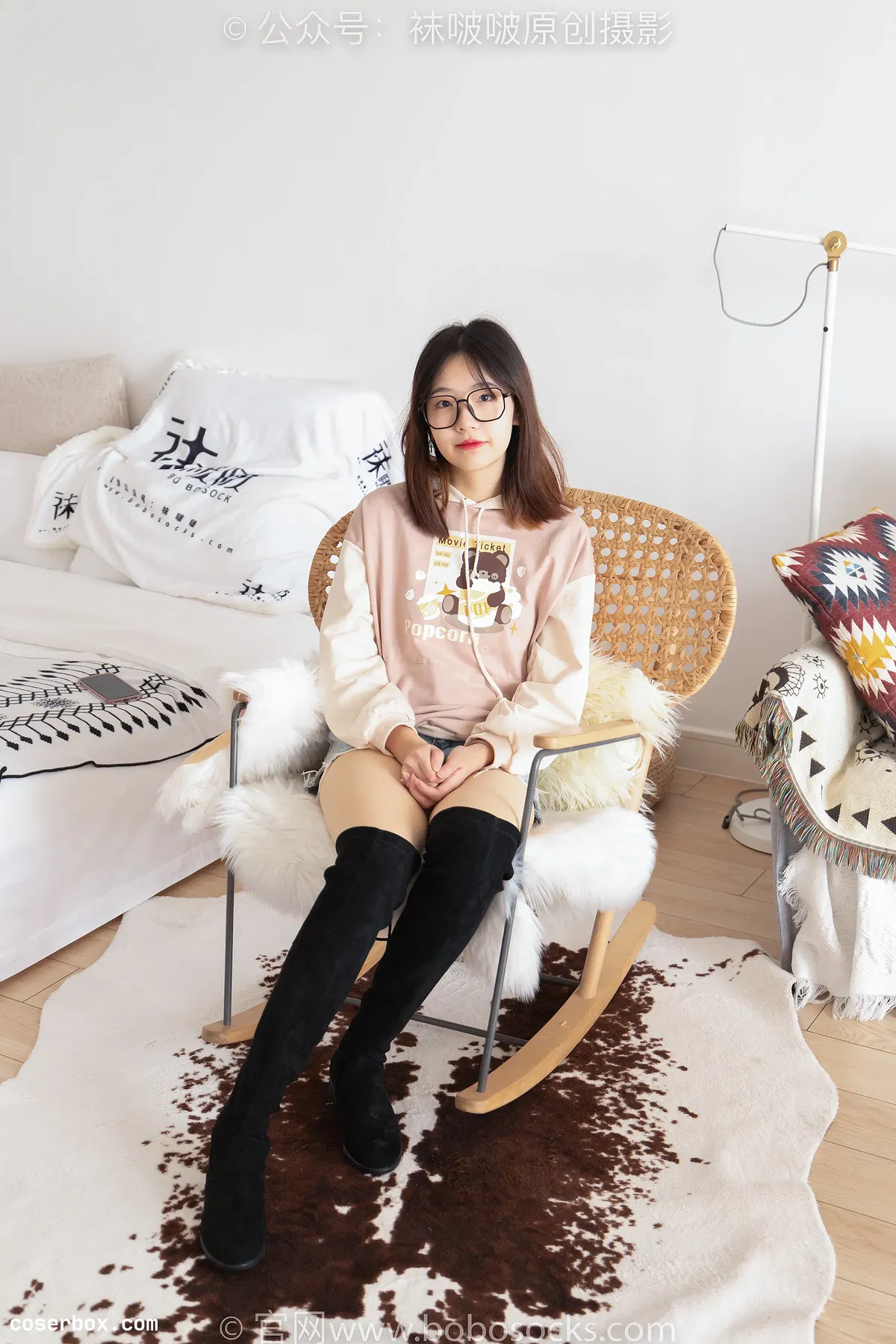 BoBoSocks袜啵啵 NO.218 小甜豆-长靴、厚肉丝（花絮版） [141P 1V 4.98GB] - 1