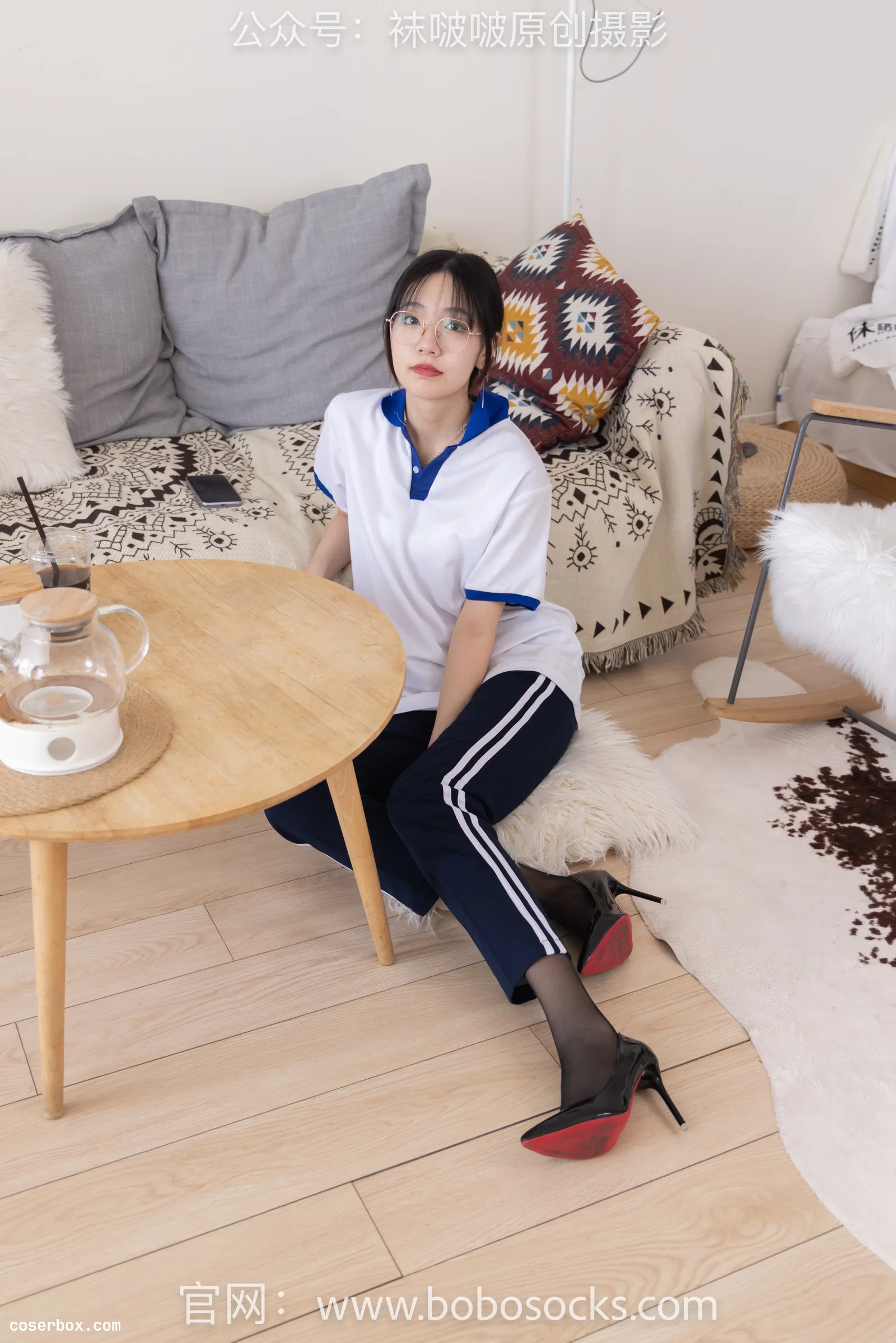 BoBoSocks袜啵啵 NO.135 小甜豆-高跟鞋、黑丝（脚尖透明款）、裸足 [140P 1V 5.86GB]