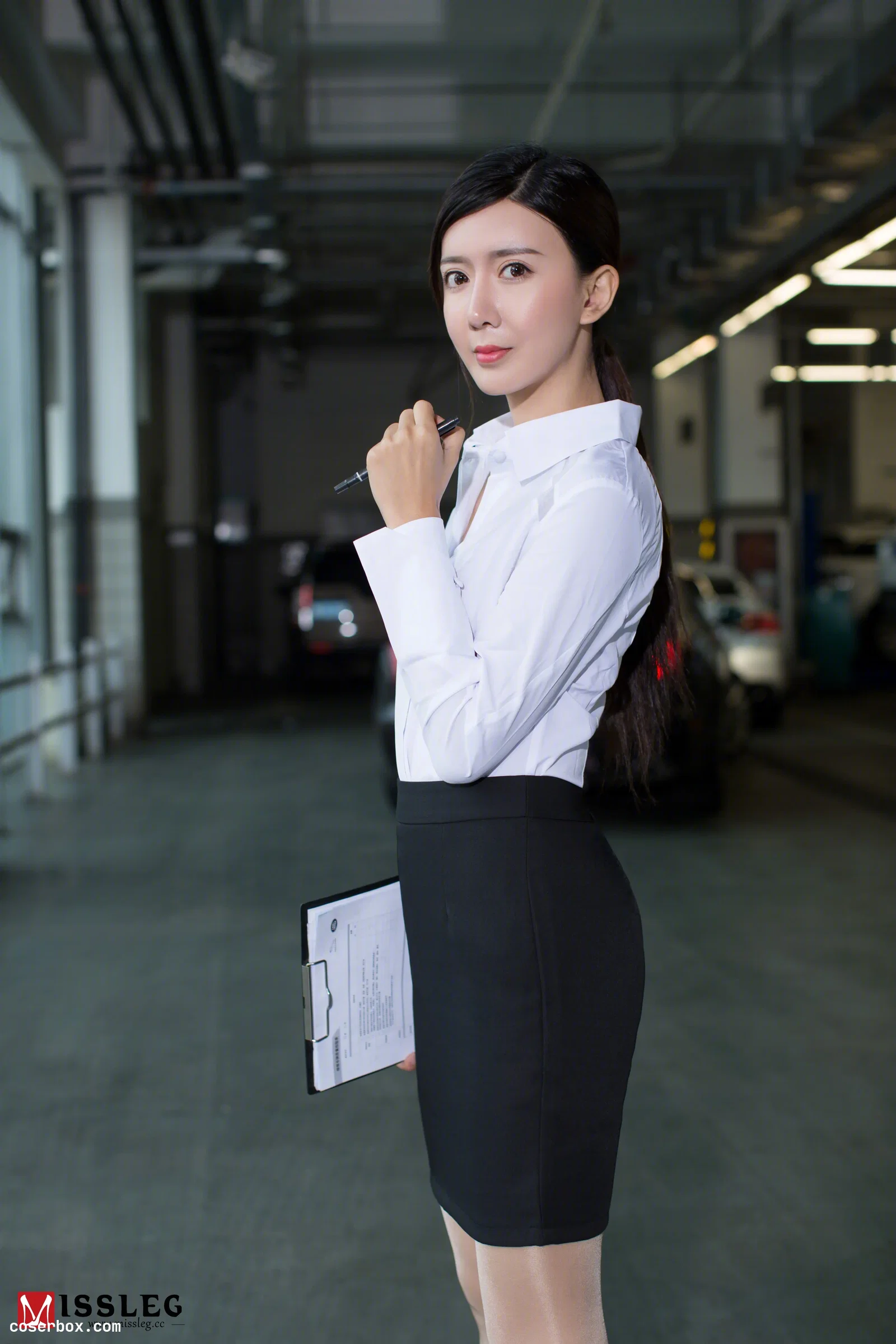 MISSLEG蜜丝 V005钻石户外系列V005 赵智研《试车体验》 [63P 234.85MB]