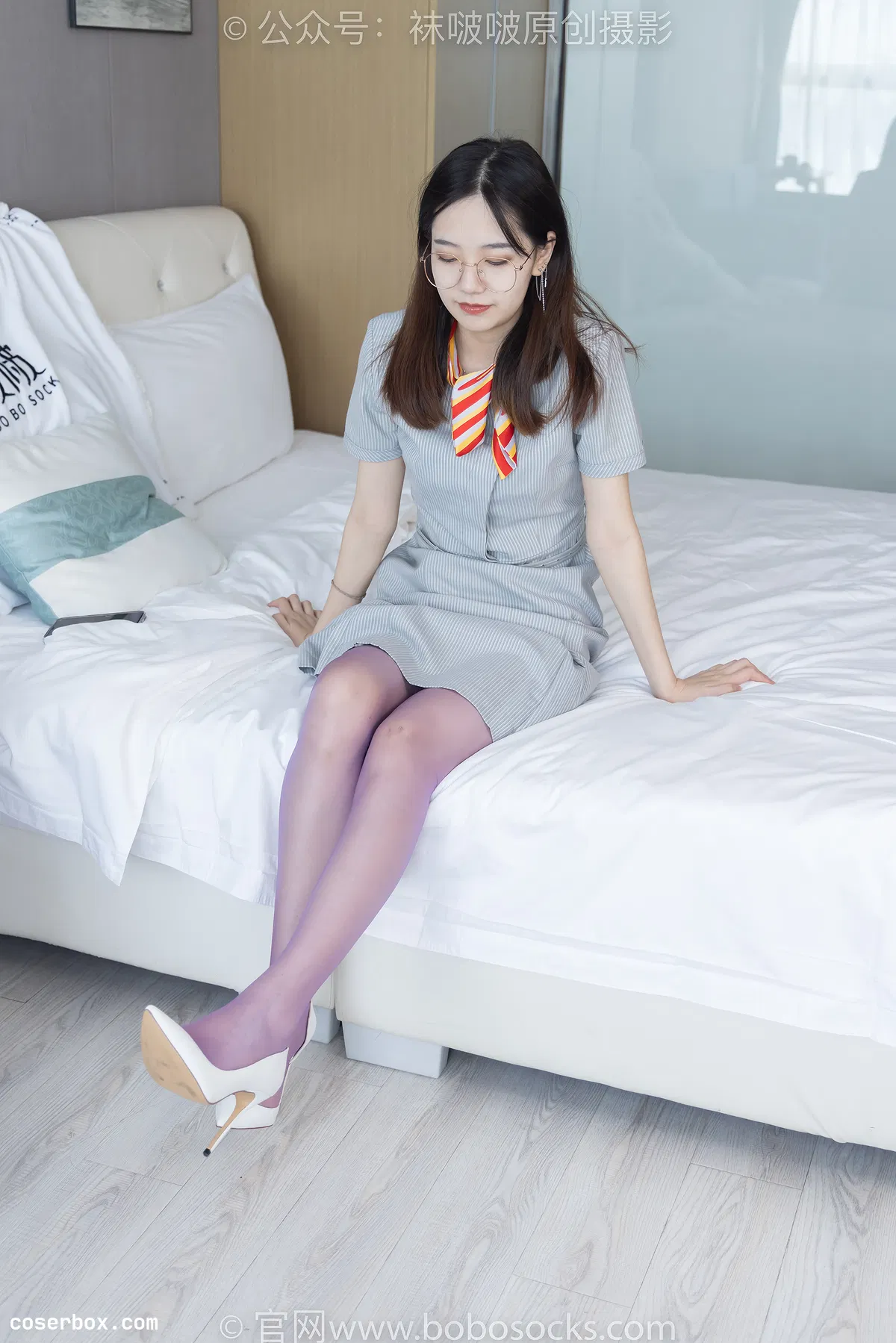 BoBoSocks袜啵啵 NO.205 小甜豆-白色高跟鞋、紫色油亮丝袜 [141P 1V 5.58GB] - 1