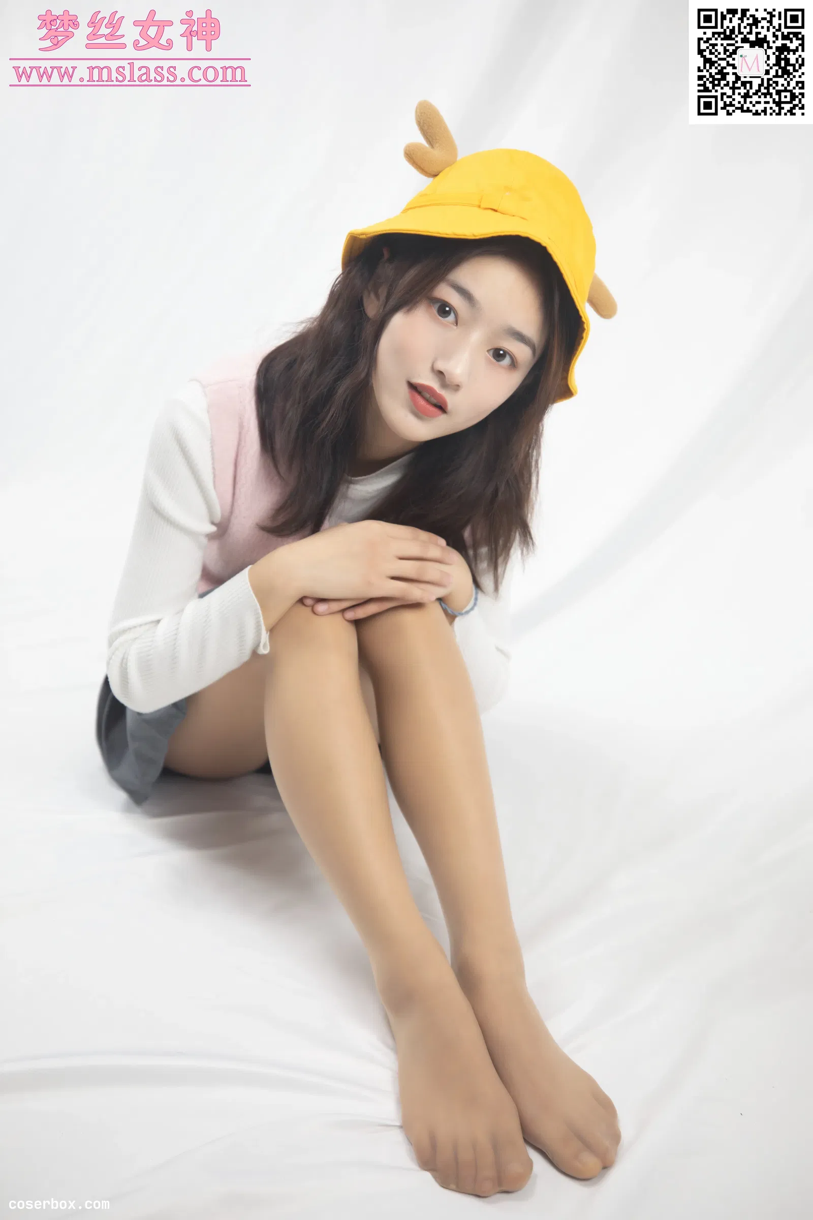 MSLASS梦丝女神 NO.086 璇璇3 9分颜值 小黄鸭帽 [64P 451.03MB]