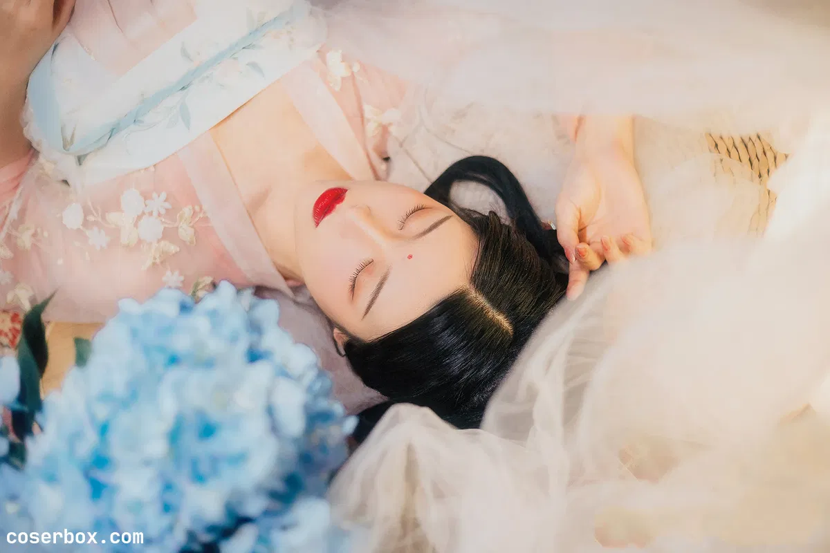 九疑 NO.005 东风夜放花千树，更吹落，星如雨 [21P 196.24MB] [21P 196.24MB] - 2