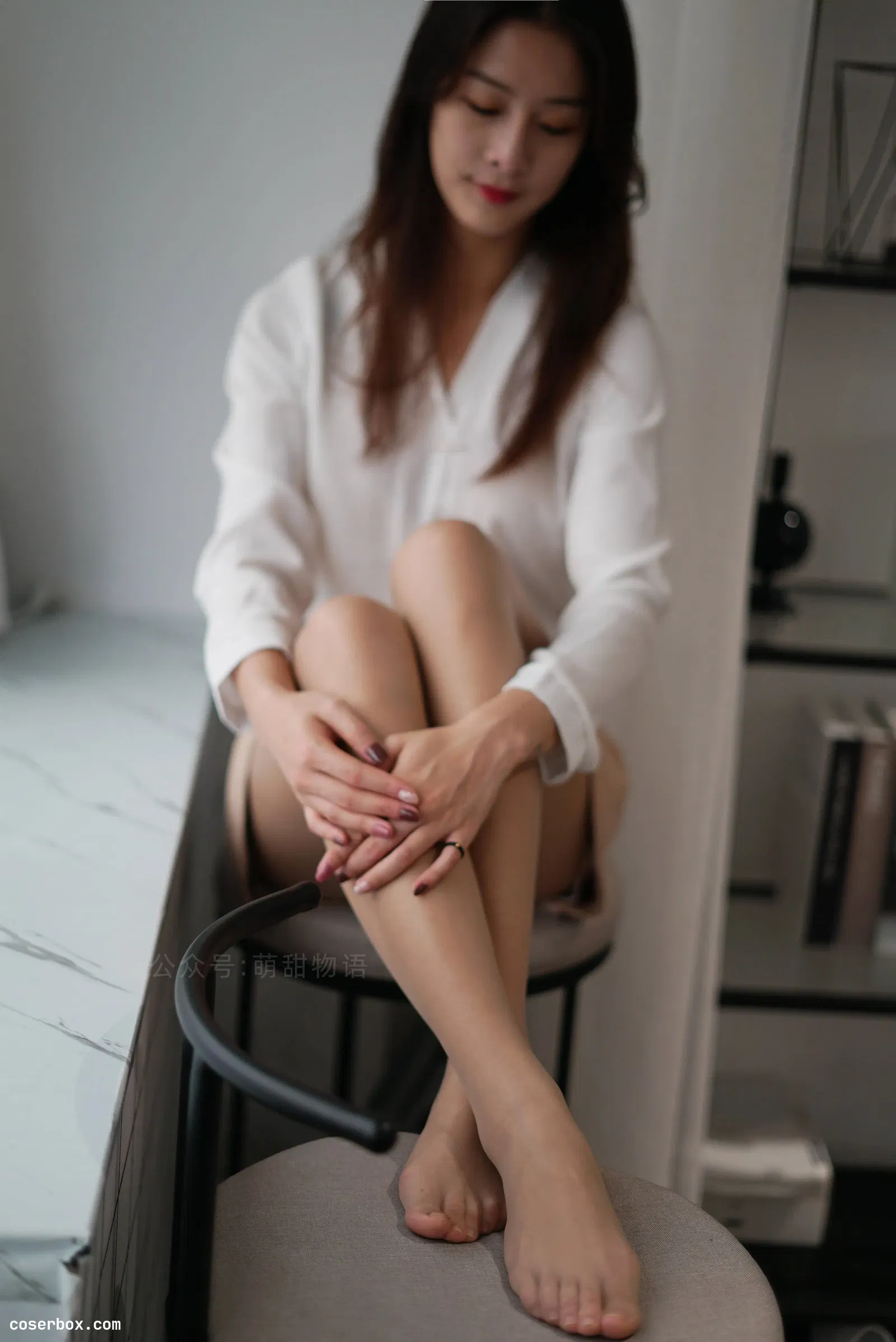 萌甜物语 NO.130《职业装の美-小七》 [100P 1V 234.64MB]