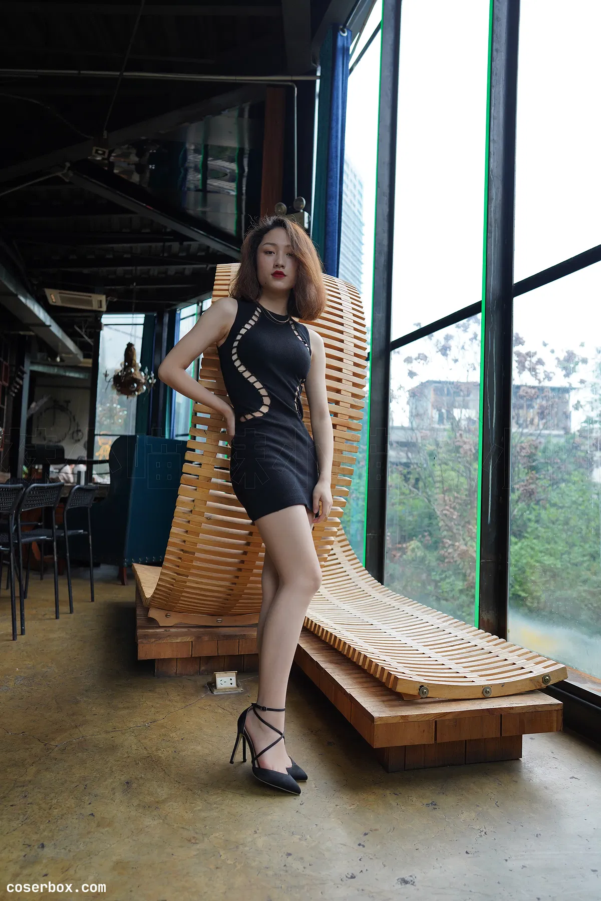 壹吻映画 NO.024《落地窗》辣辣[106+1P1V1.62G] [107P 1V 1.62GB] - 2