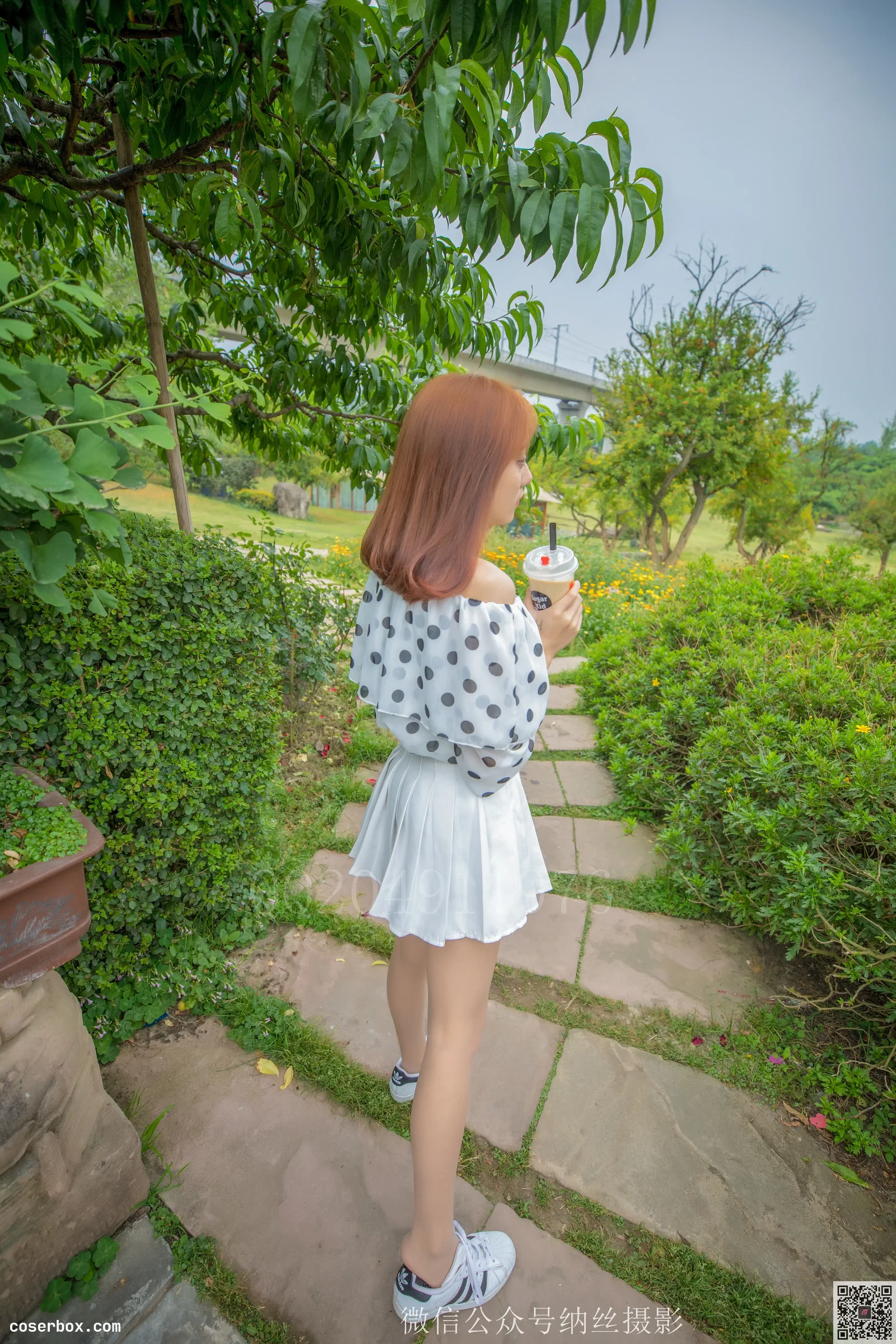 纳丝摄影 NO.130 沐沐小姐姐 搭配肉色丝袜 [75P 1V 1.84GB]