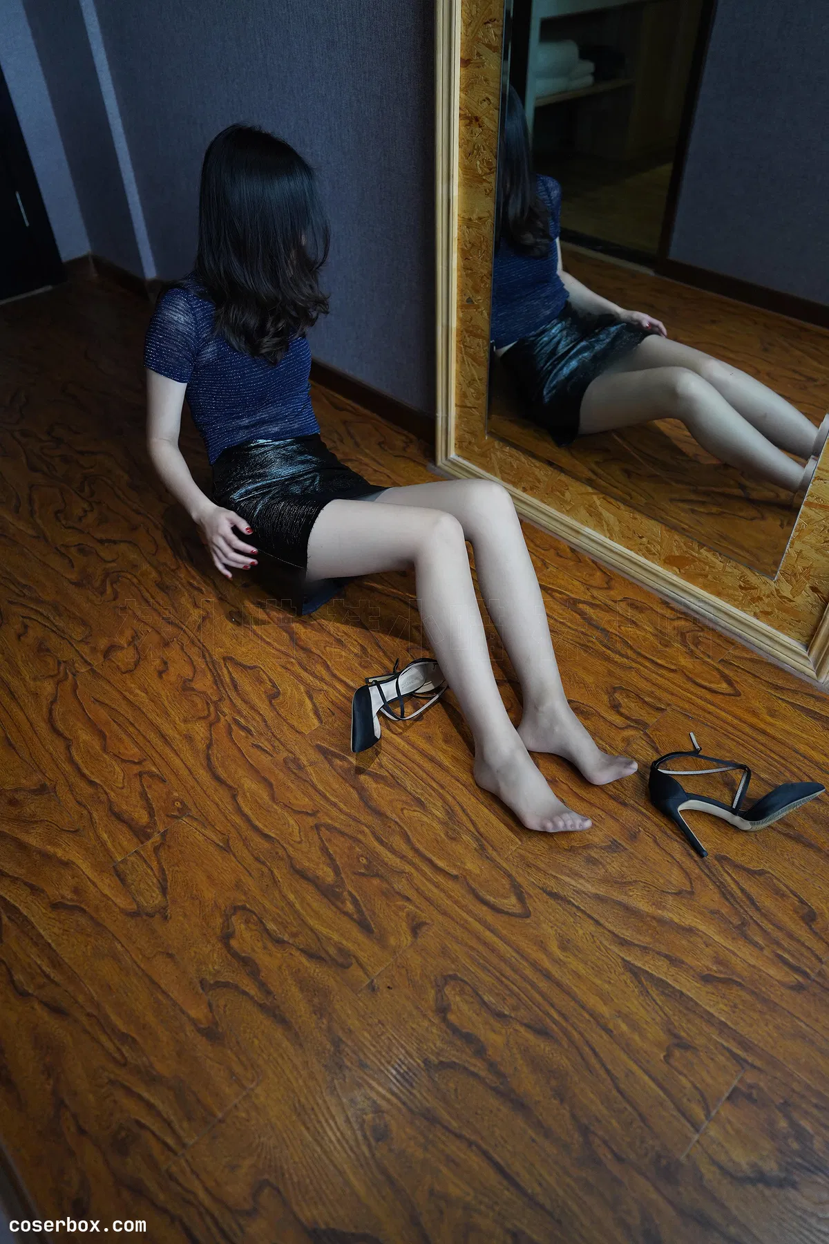 袜小喵 NO.323《优雅》 [58P 107.57MB]