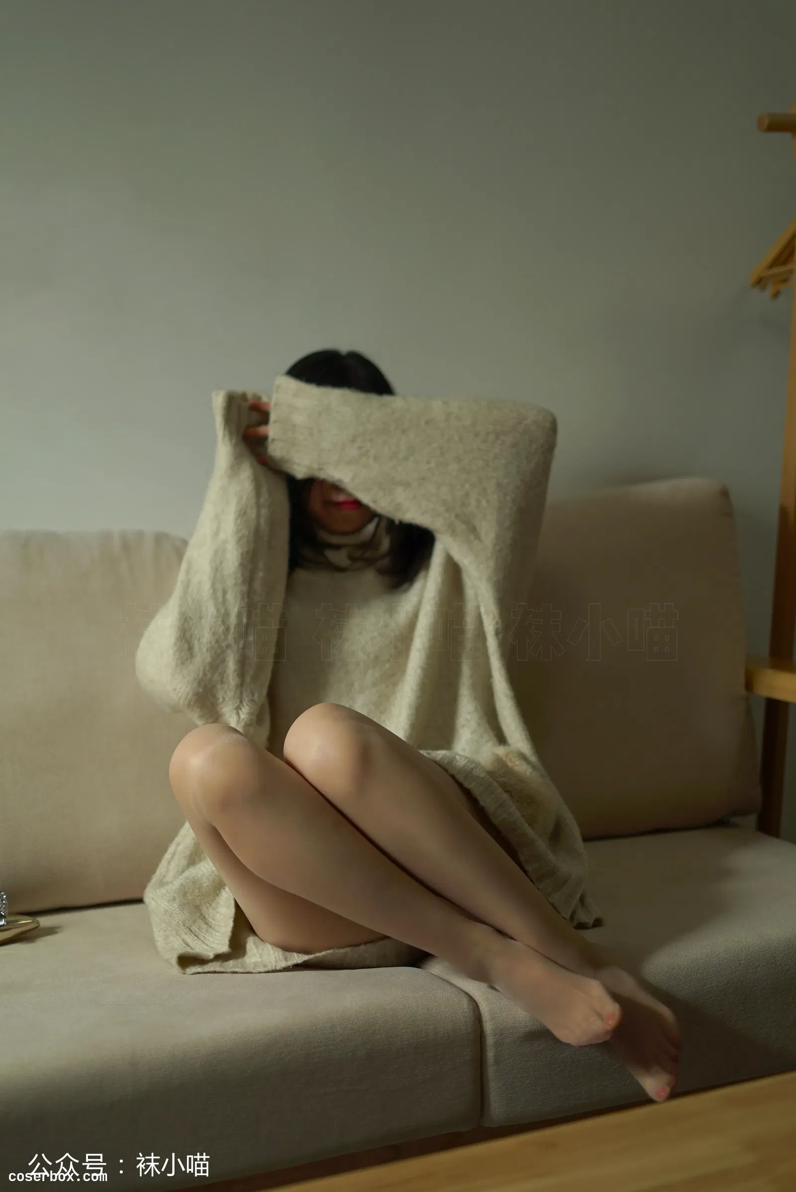 袜小喵 NO.125 初冬的毛衣裙 [59P 44.09MB]