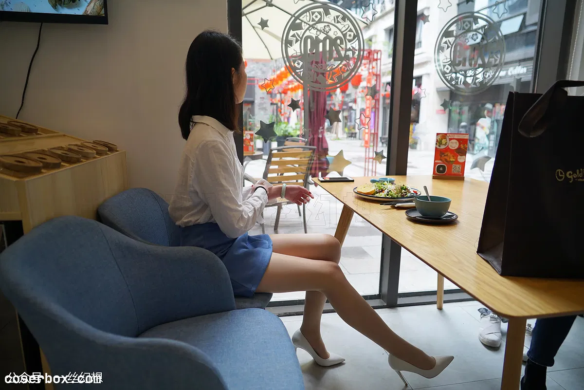 高丝女子图鉴 袜小喵×一丝幻想 NO.050 茜茜 [59P 48.19MB]