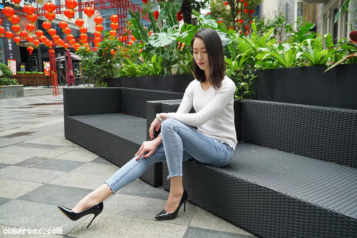 高丝女子图鉴 袜小喵×一丝幻想 NO.052 茜茜 [59P 77.24MB]