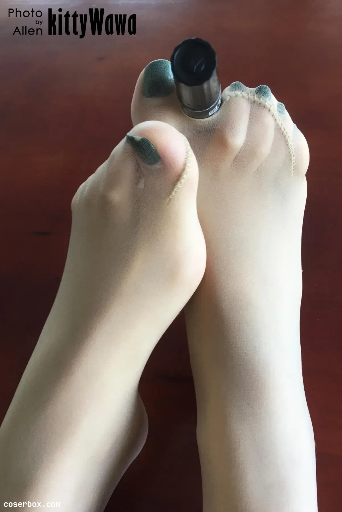 袜小喵 NO.002 玩物 马克笔 [99P 16.13MB]