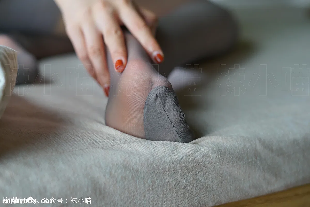 袜小喵 NO.067 中秋微凉 [59P 51.15MB]