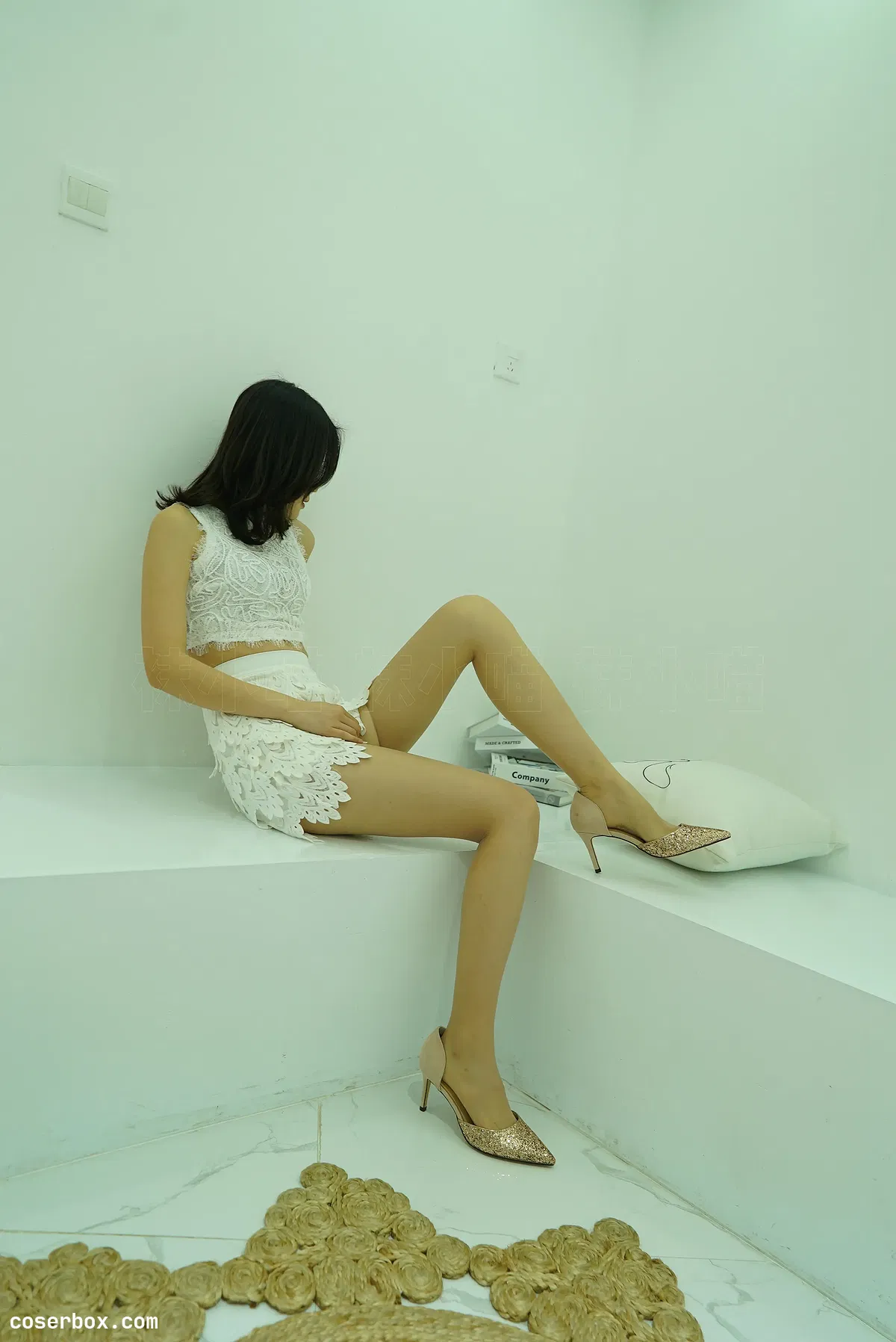 袜小喵 NO.165 野性草裙舞 [60P 34.37MB]