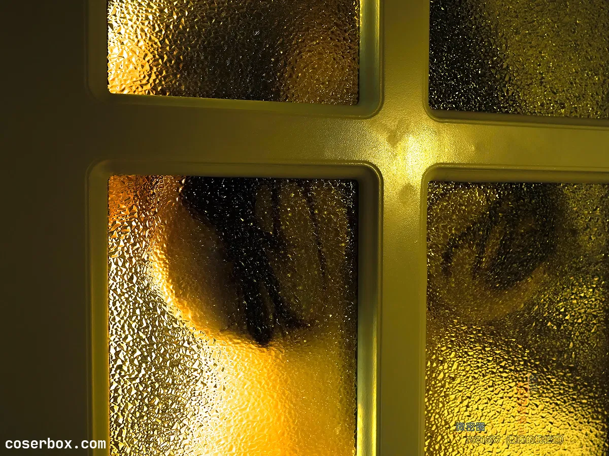 樱晚gigi NO.107 粉丝群收费写真40 躺在身上的光 [40P 216.08MB] - 1