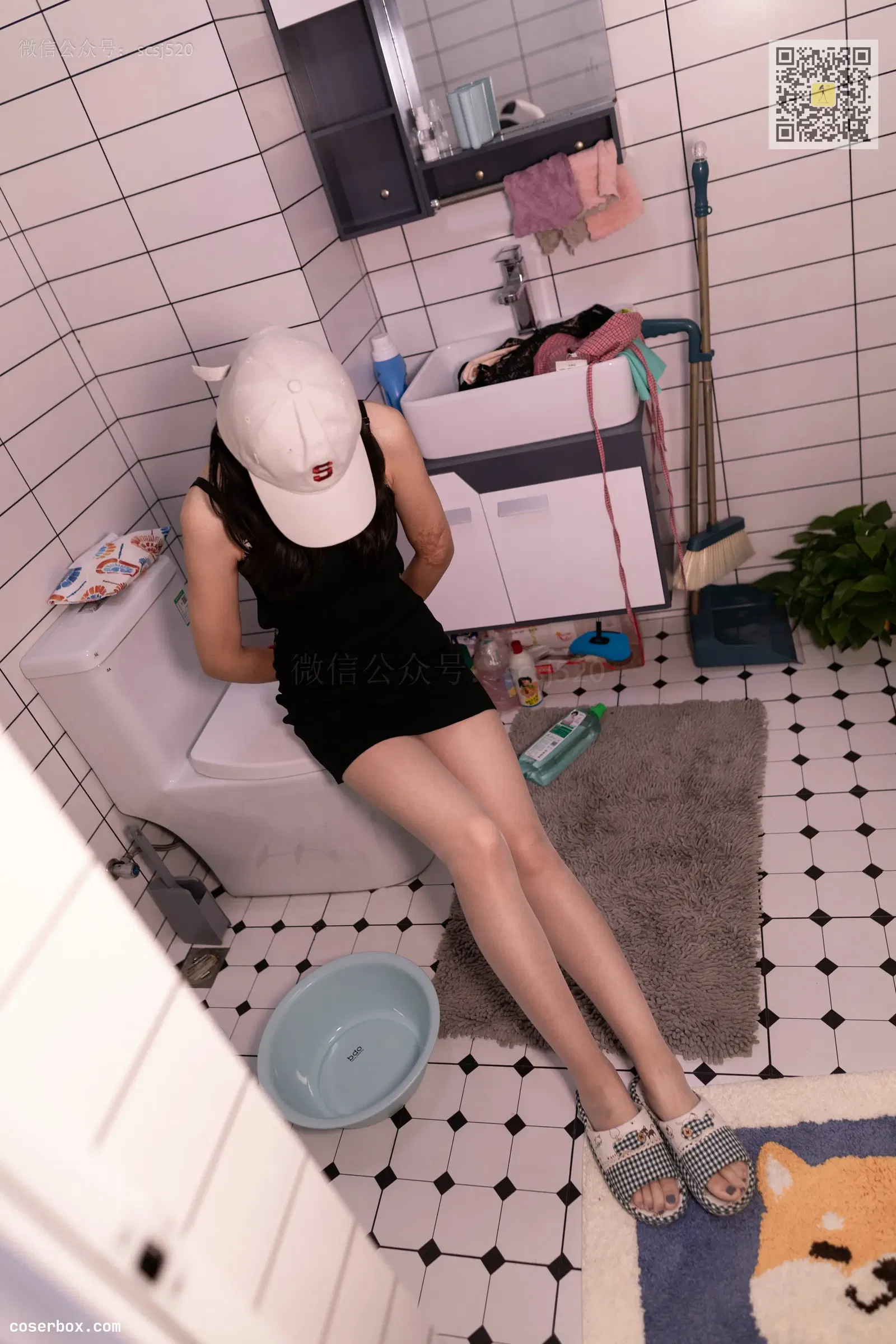 ISS山茶摄影 NO.038 小鹿 洗脚 [71P 59.47MB]