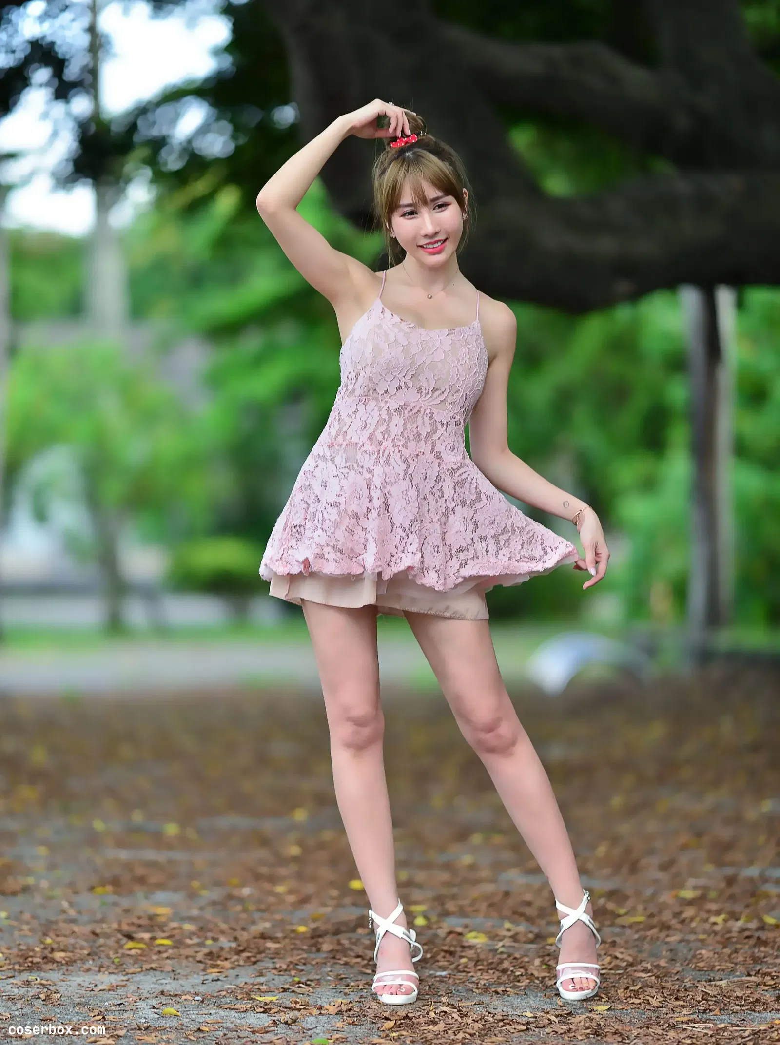 街拍丝足 NO.201 陈薇羽 吊带连衣裙凉高美腿 [123P 243.48MB]