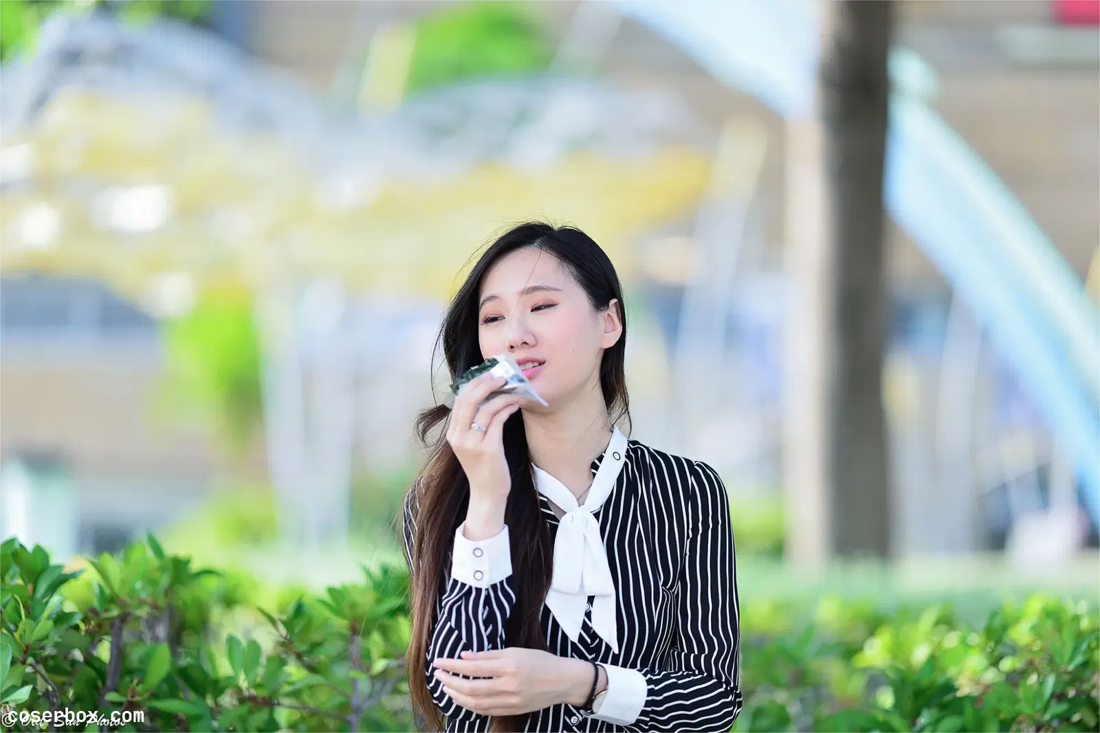 街拍丝足 NO.026 美模 小米 新任小秘书黑丝职业装 [50P 66.86MB]