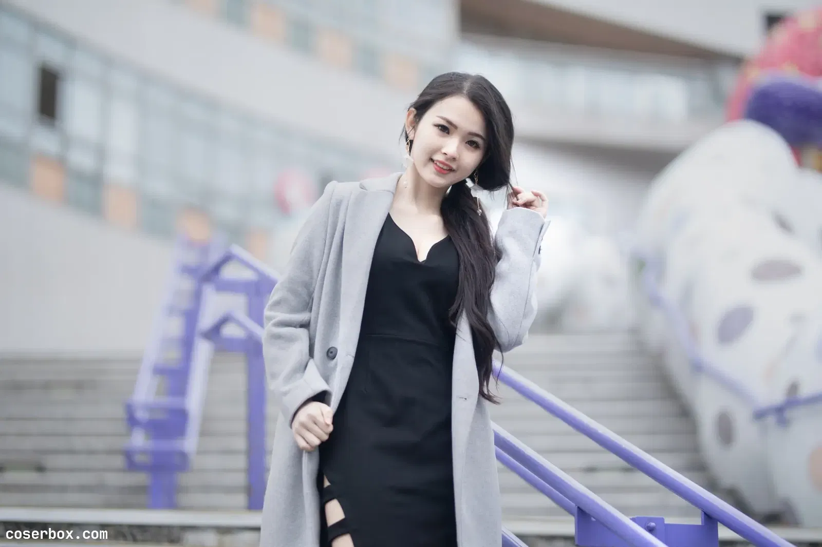 街拍丝足 NO.062 台湾腿模 杨宓凌 包臀裙更显性感 [100P 132.45MB]