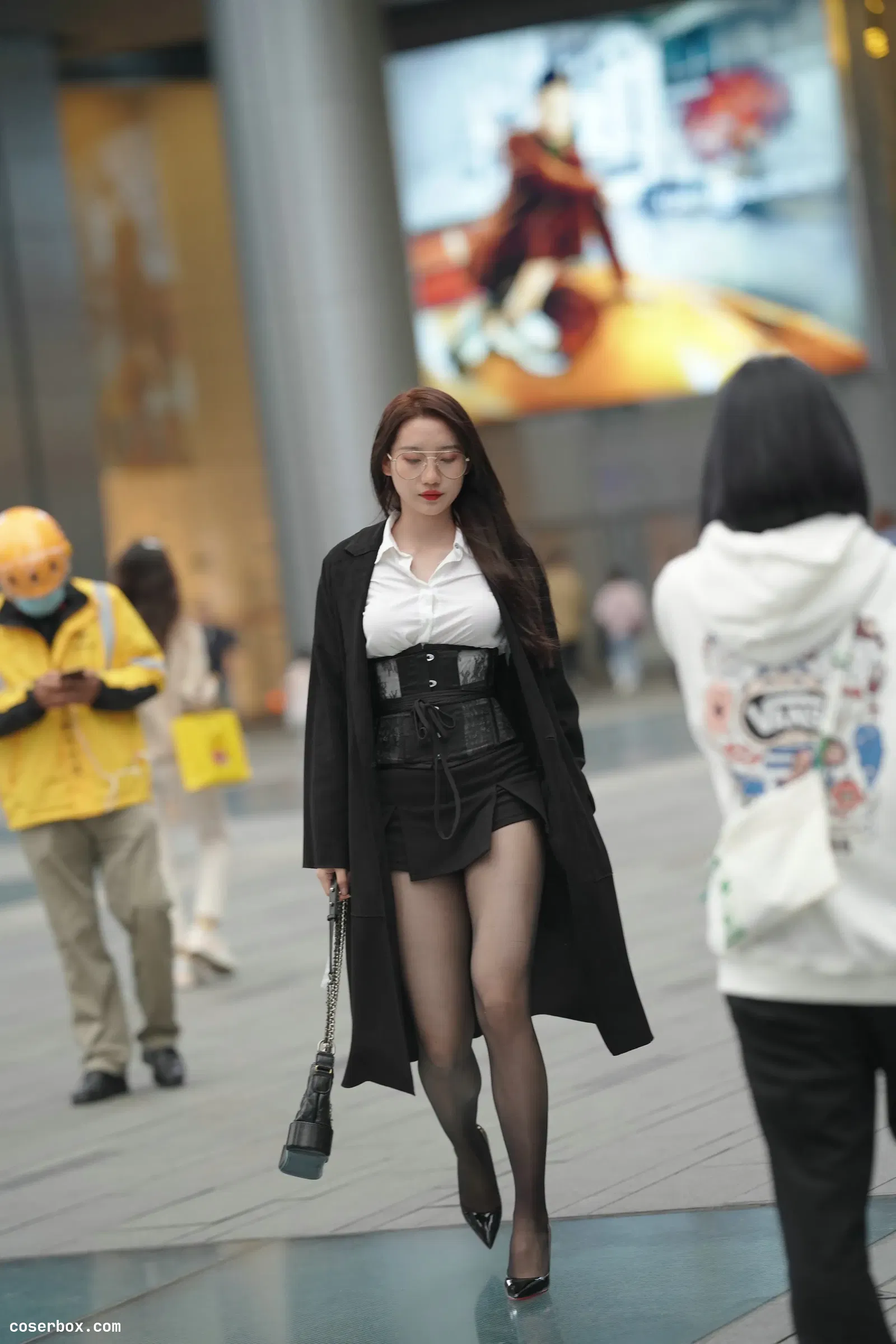 街拍丝足 NO.160 黑丝大长腿 [201P 144.66MB]