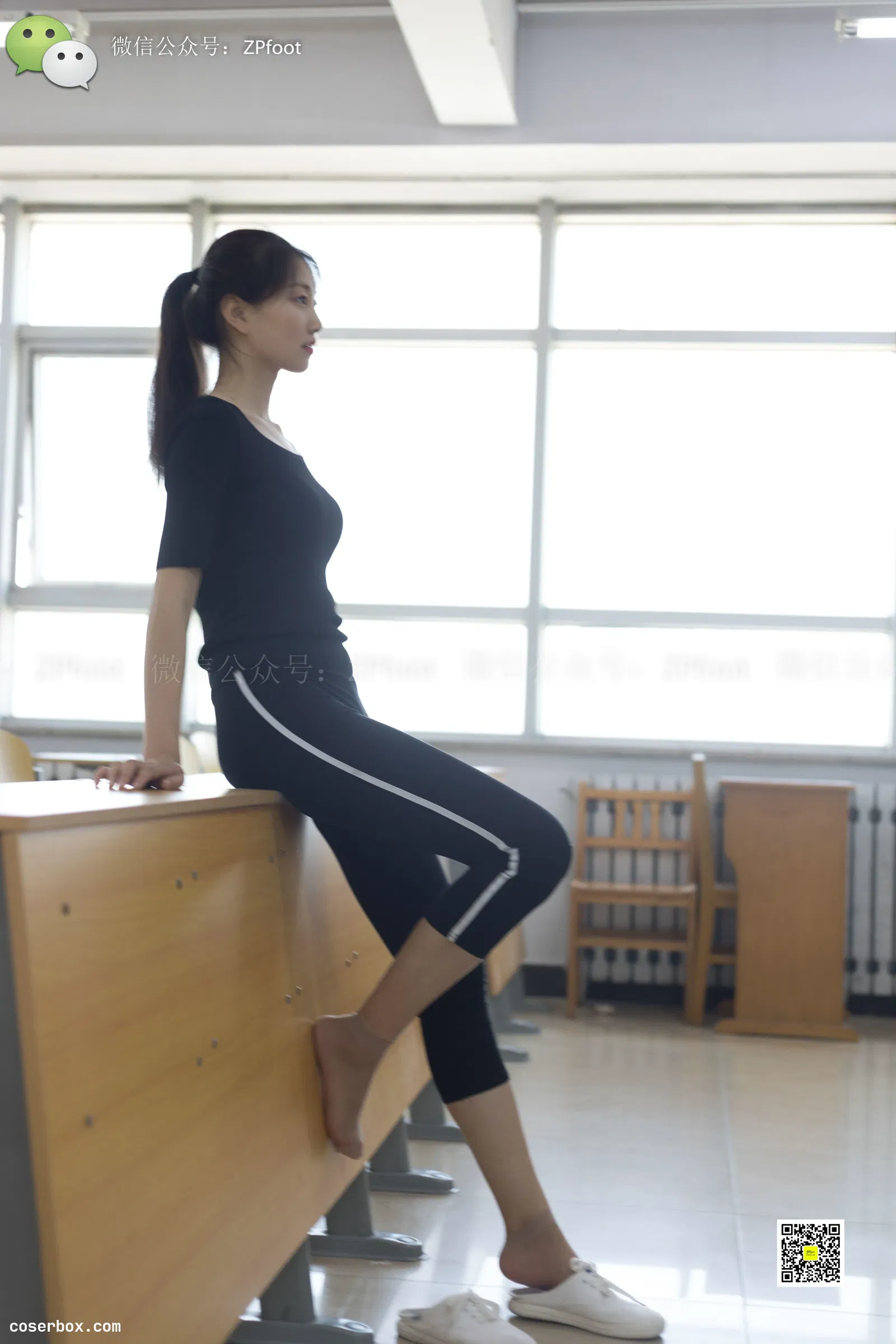 ISS山茶摄影 NO.239 教室短丝裸足 [99P 196.01MB]