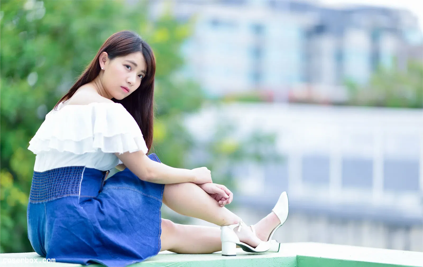 街拍丝足 NO.168 姍姍 牛仔短裙涼高美腿 [35P 71.57MB]