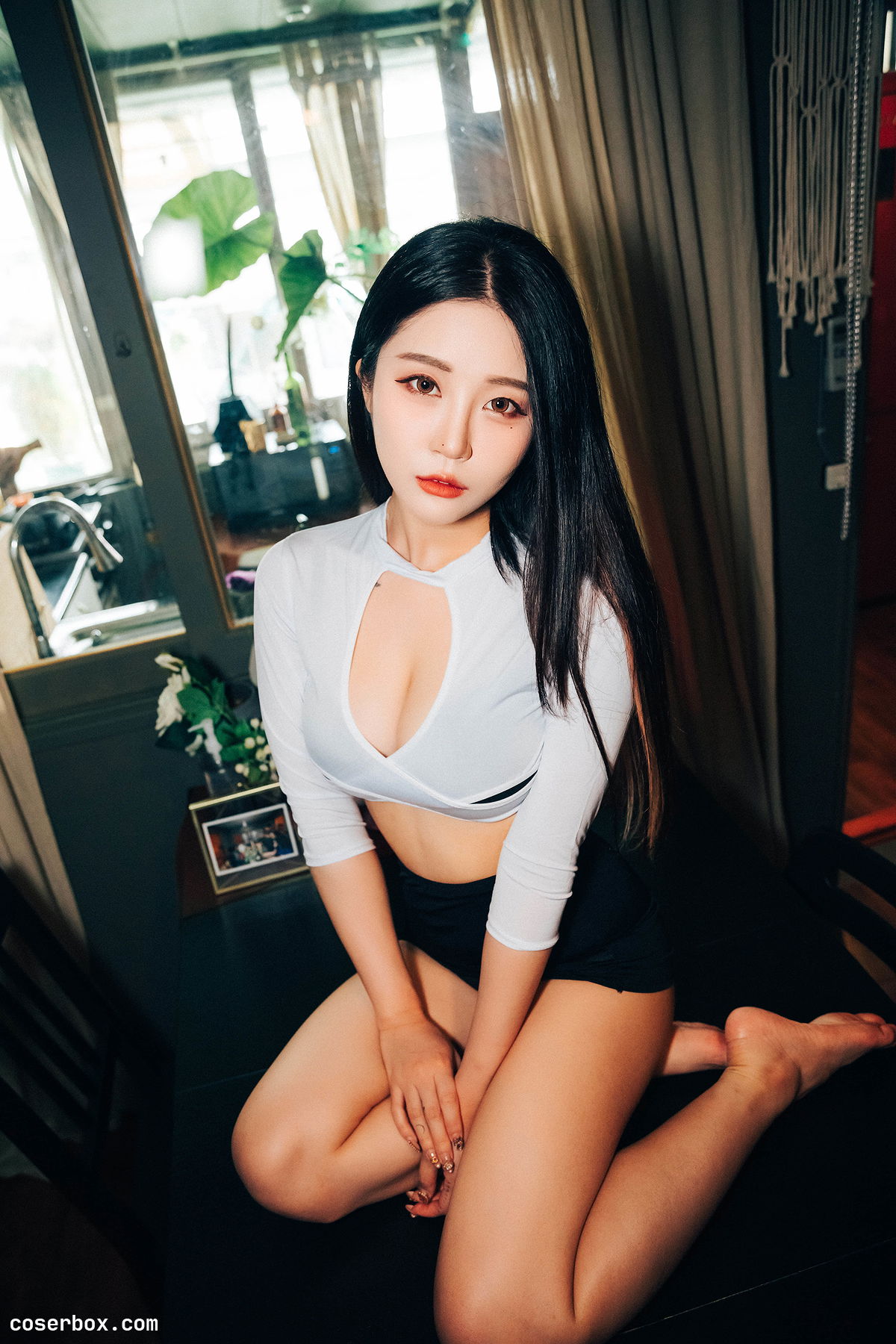 Bomi (보미) NO.005 [LOOZY] Roomate [52P 954.1MB] - 1