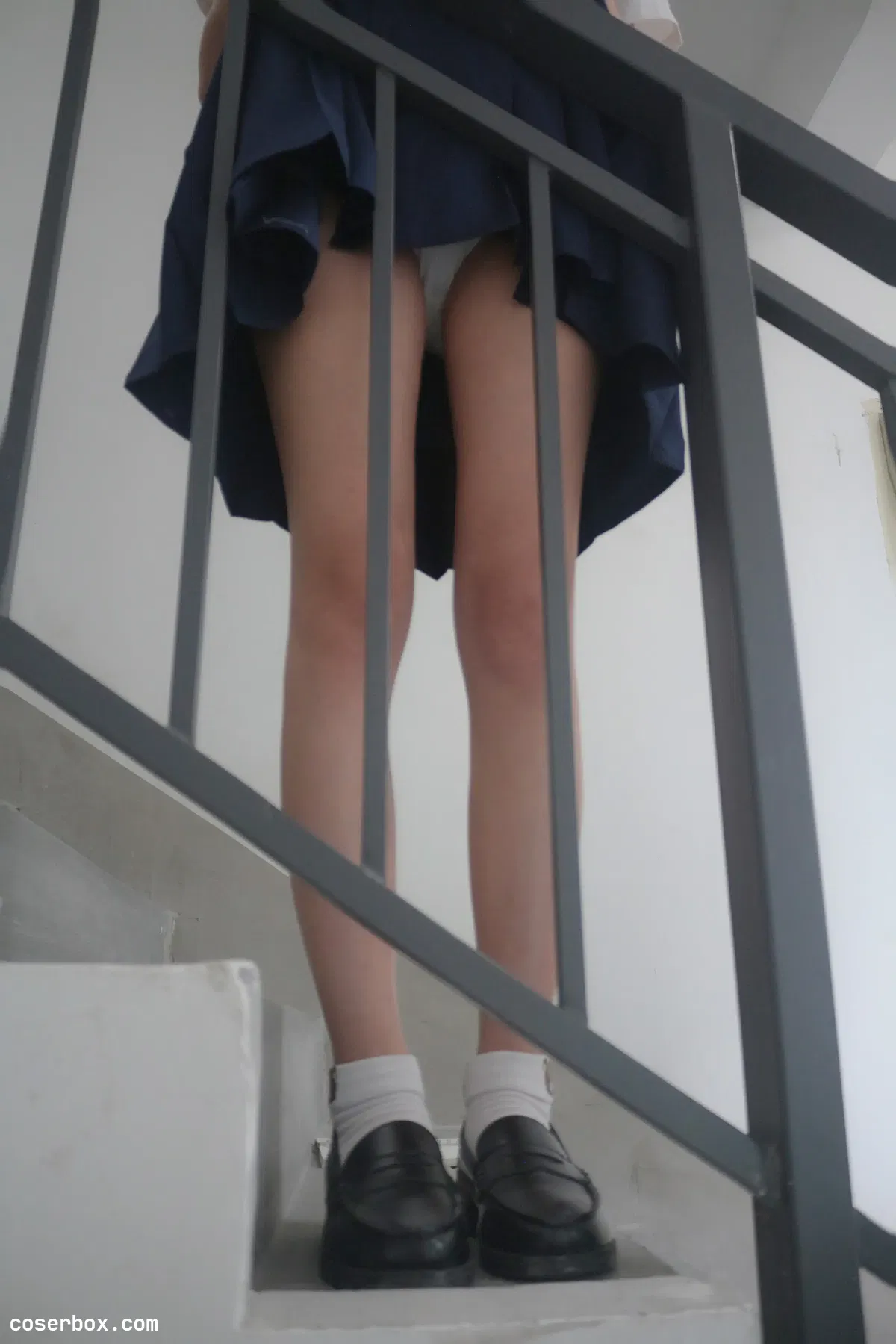 是暖暖呀 NO.002 楼道阳光 [13P 80.36MB] - 2