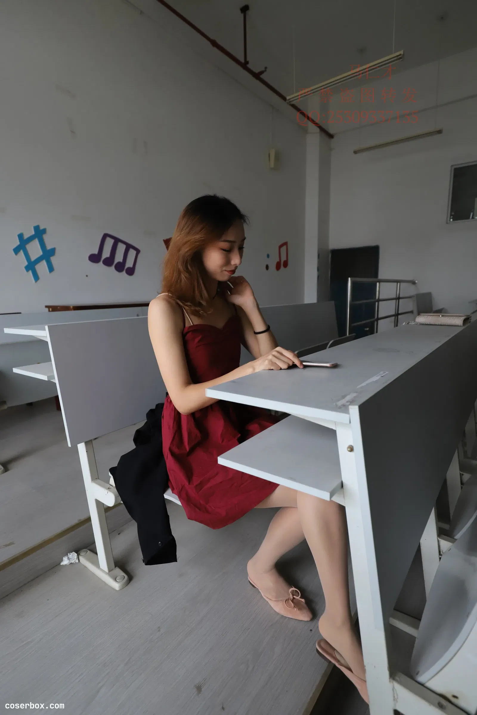 大西瓜爱牙膏 2018 9月活动模特2 肉丝平底鞋 [361P 1V 1.83GB]