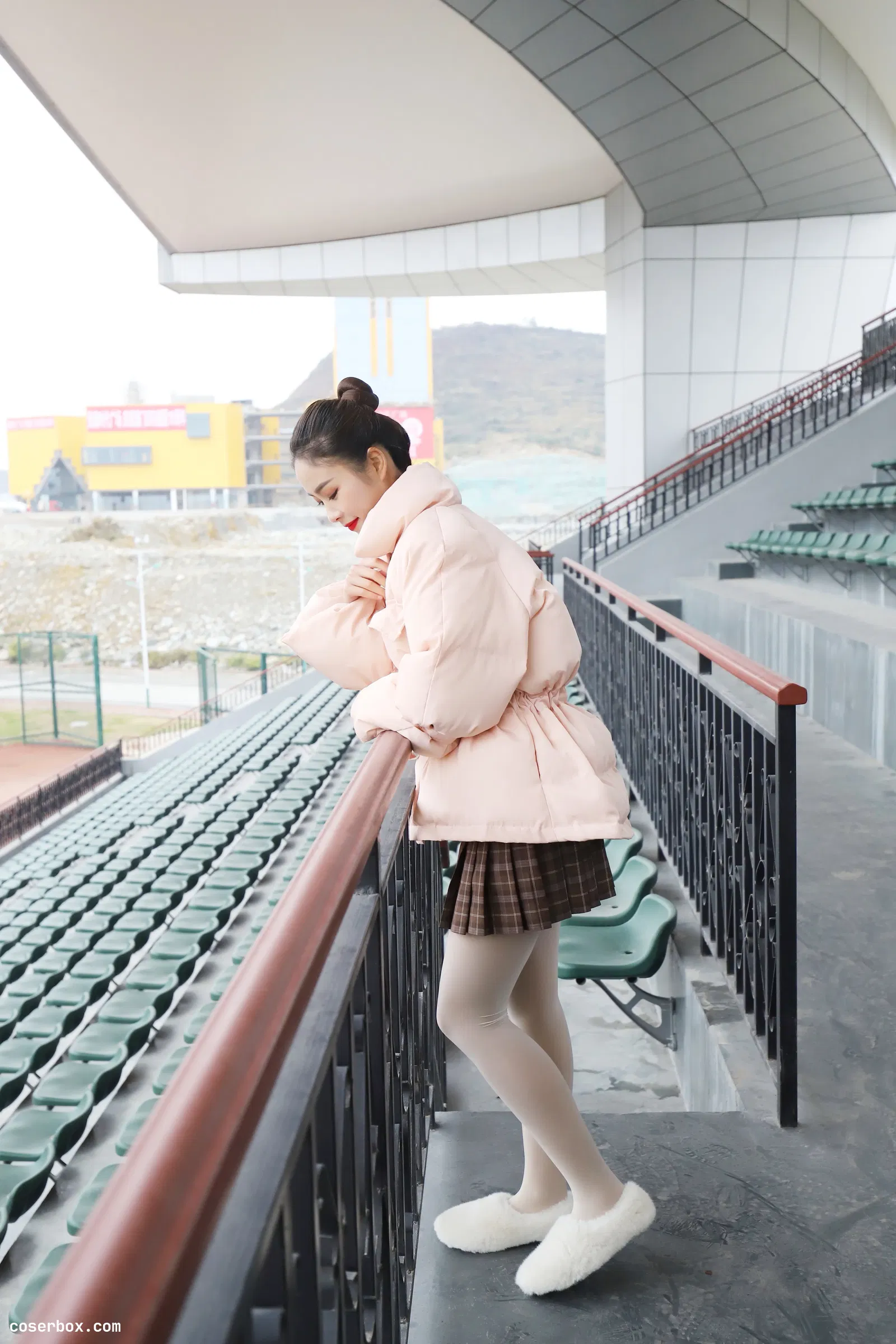 大西瓜爱牙膏 2019.2月 08 活动模特4 白丝 [271P 1V 1.5GB]