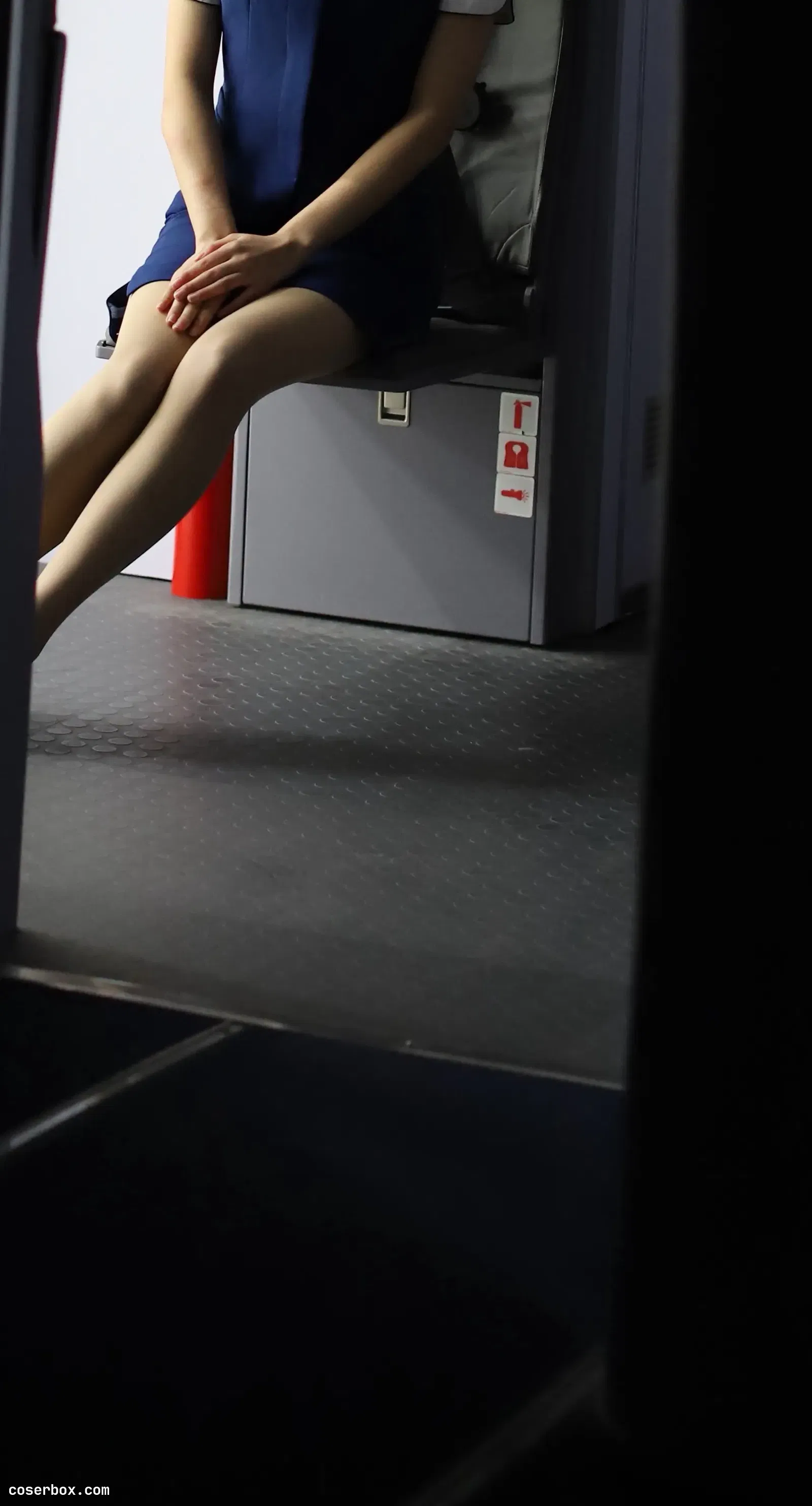 大西瓜爱牙膏 2019-3月 02 飞机上 [73P 382.35MB]