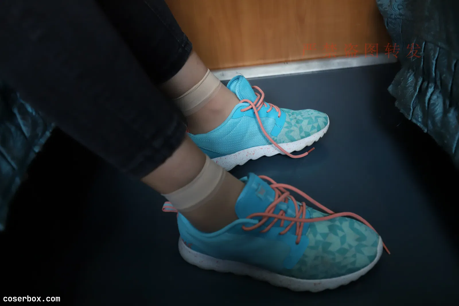 大西瓜爱牙膏 2018 5月活动 模特1 短si [268P 1V 1.14GB]