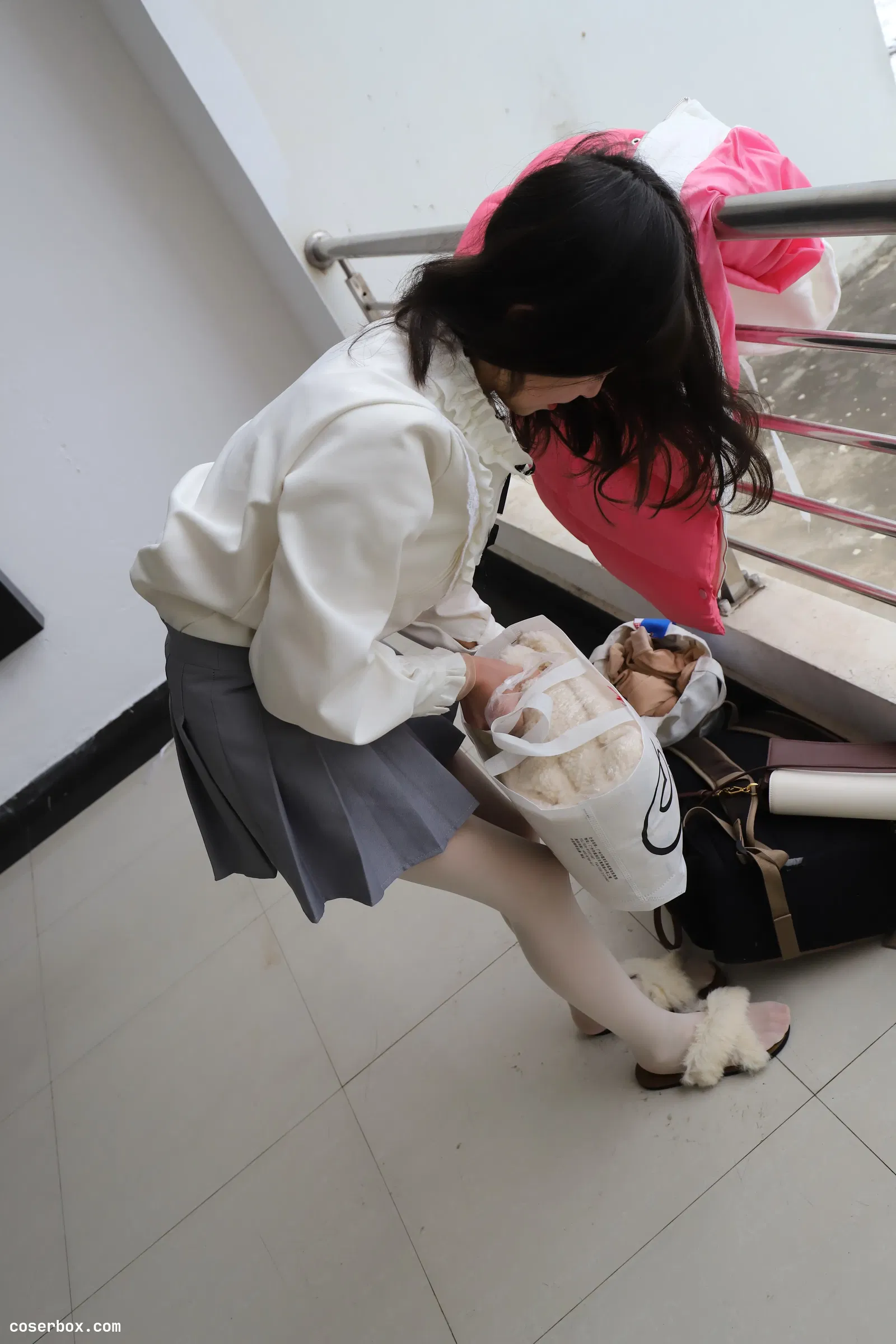 大西瓜爱牙膏 4月模1室外白 [228P 1.43GB]