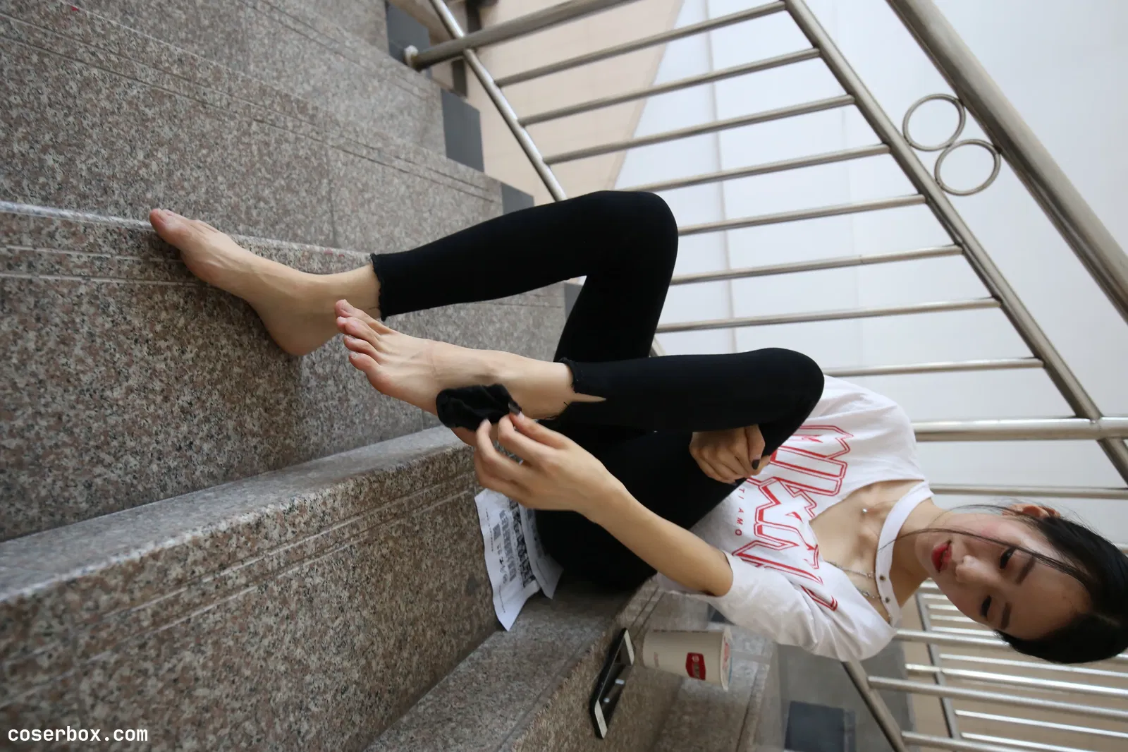 大西瓜爱牙膏 2019.1月活动模特二luo zu [199P 1.71GB]