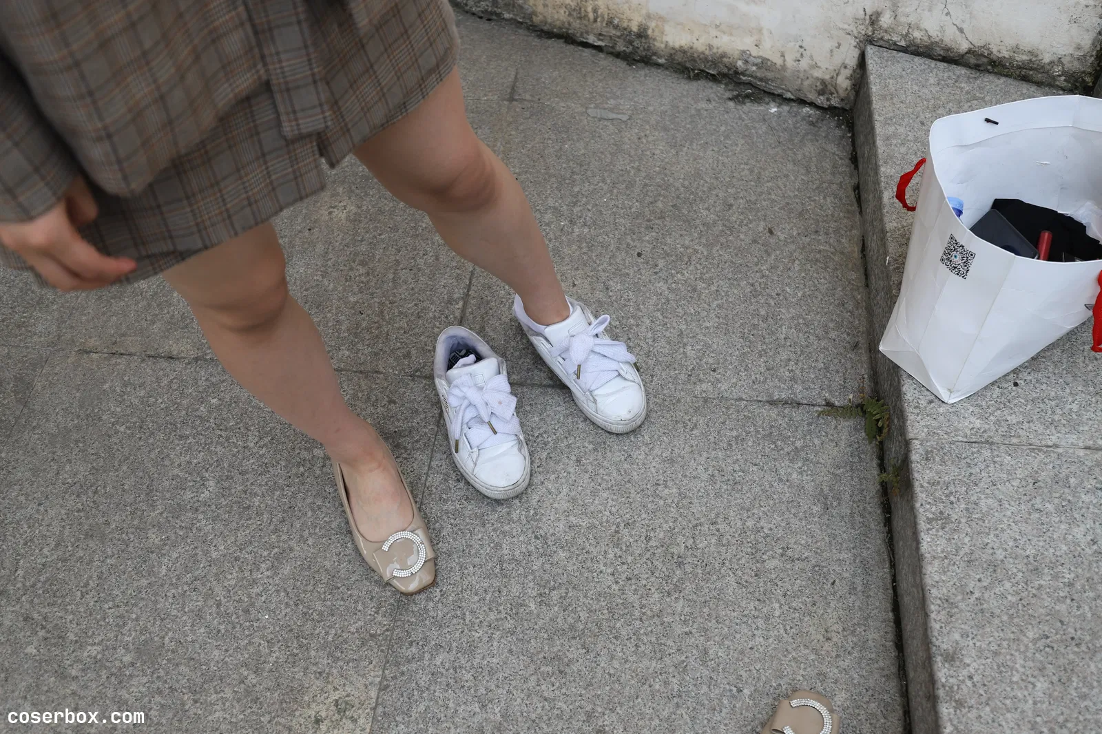 大西瓜爱牙膏 2019-6月 01 白袜 [62P 488.6MB]