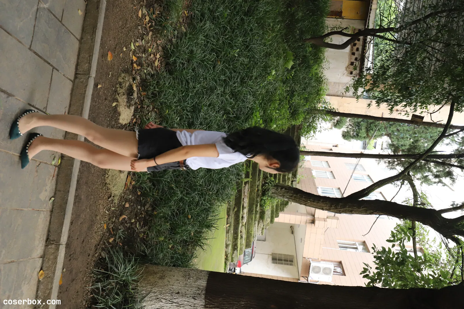 大西瓜爱牙膏 2019-9月 X01 活动模特1 户外平底鞋肉丝 [267P 1.73GB]