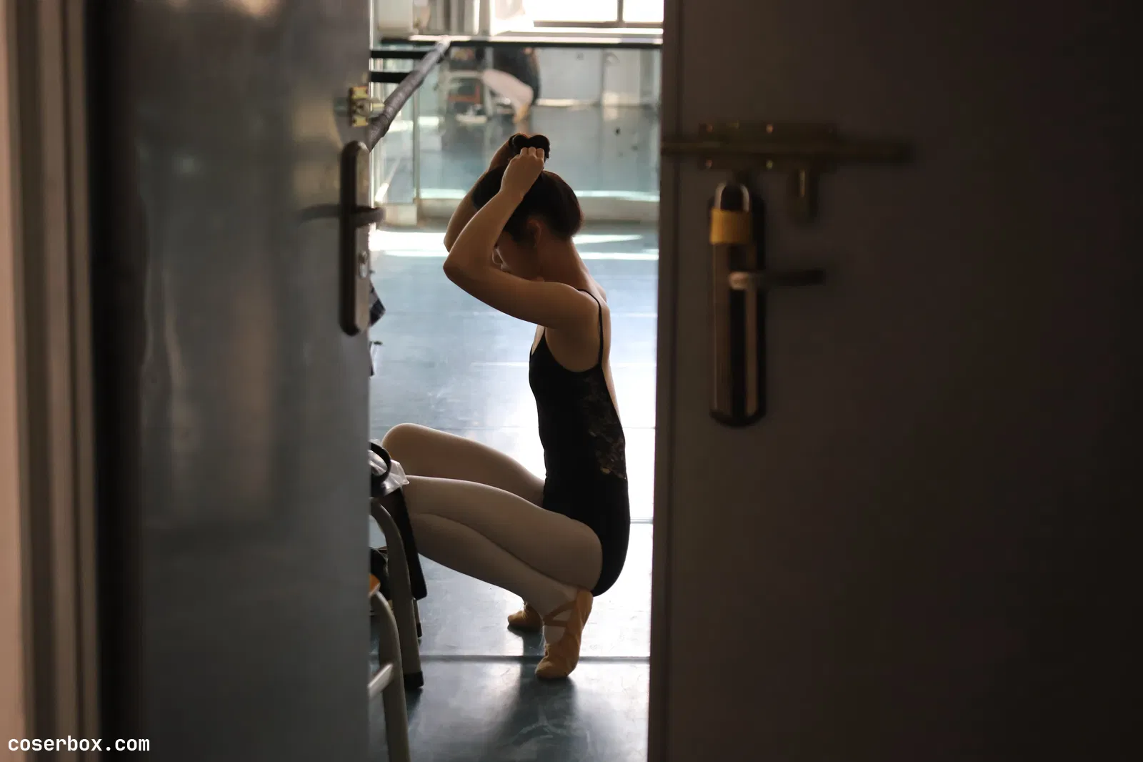 大西瓜爱牙膏 2019-11月 X5 活动模特5 舞蹈室芭蕾服 [475P 659.56MB]