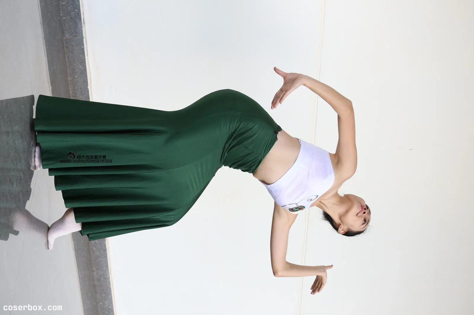 大西瓜爱牙膏 W006 舞蹈家1-文君 绿裙 [233P 1V 1.54GB]