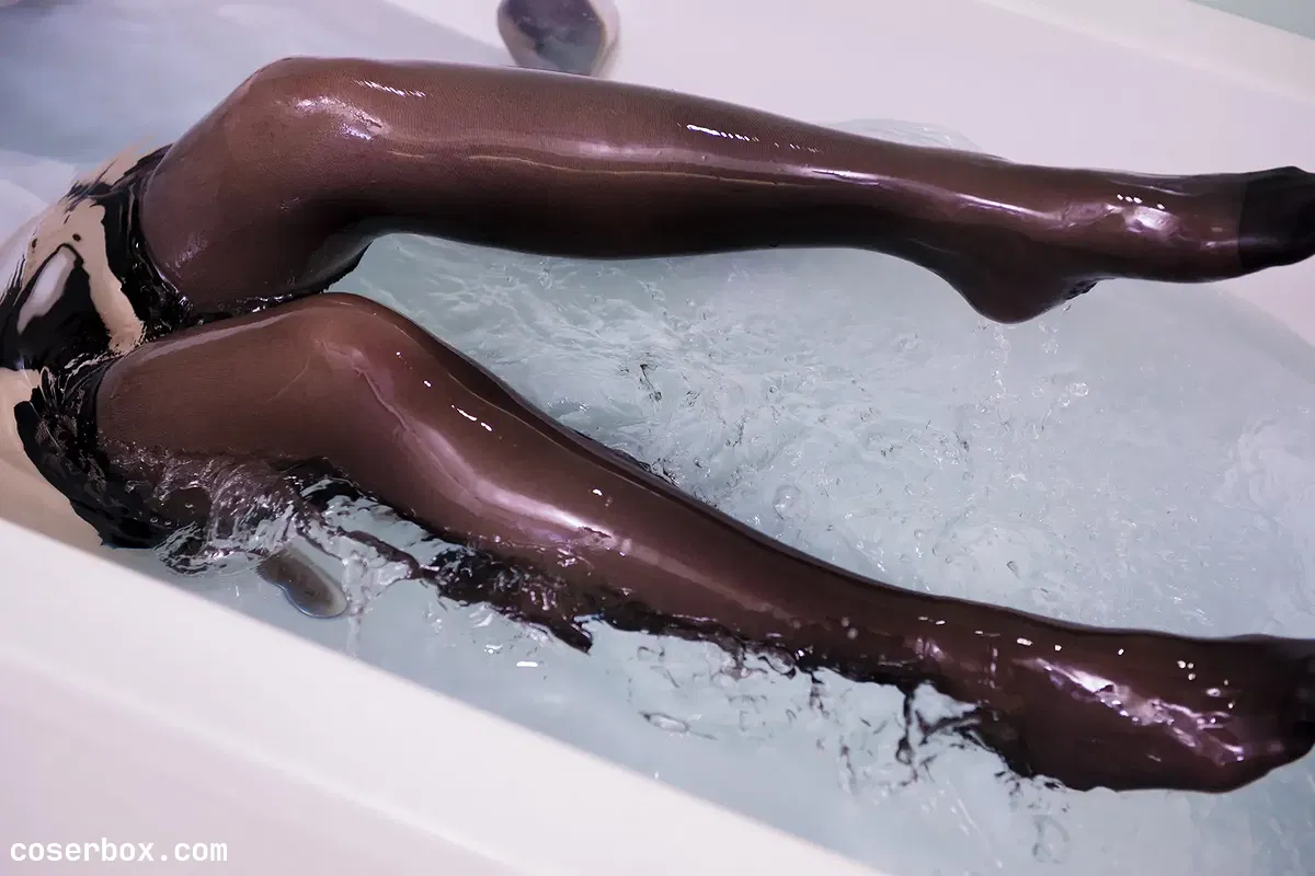 渊秧 NO.030 浴缸 [13P 8.21MB] - 2