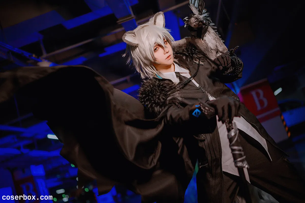 渊秧 NO.018 明日方舟-银灰cos [13P 55.88MB] - 1